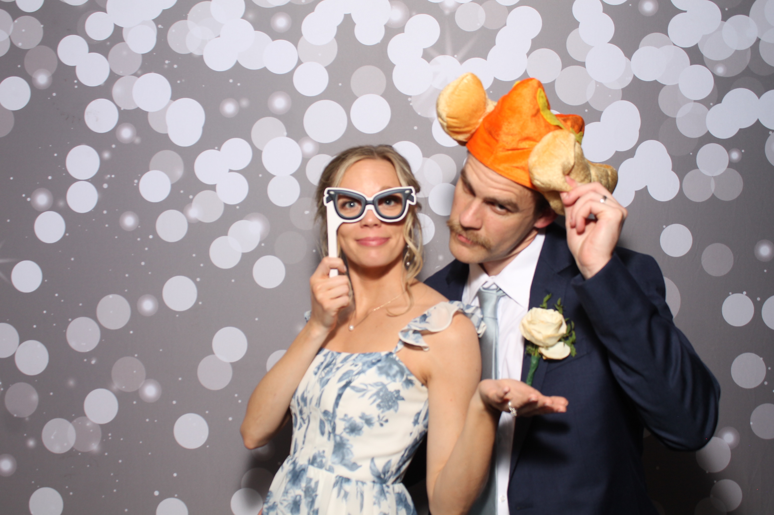 Edwards Wedding | View more photos from the event at gallery.photoboothcincy.com/u/PhotoBoothCincy/Edwards-Wedding