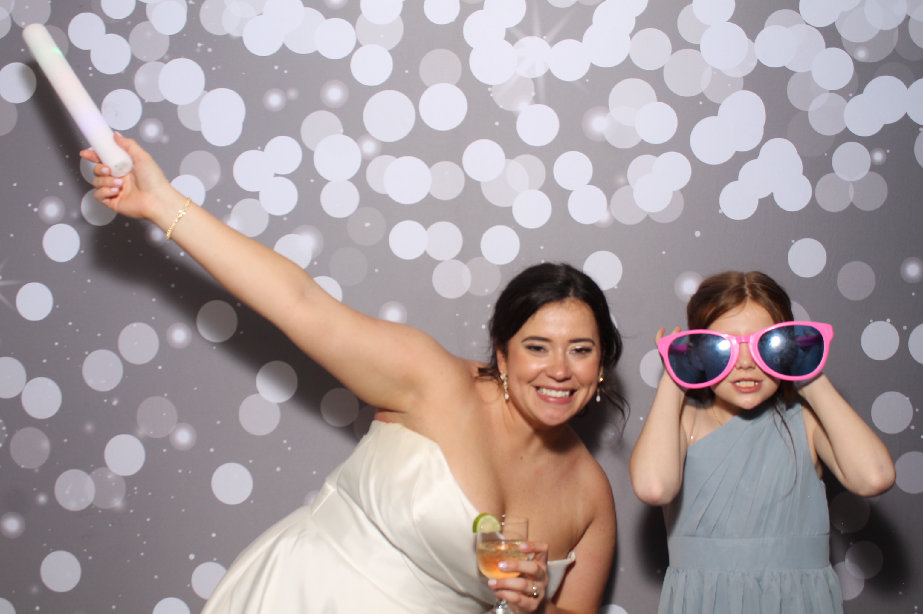 Edwards Wedding | View more photos from the event at gallery.photoboothcincy.com/u/PhotoBoothCincy/Edwards-Wedding