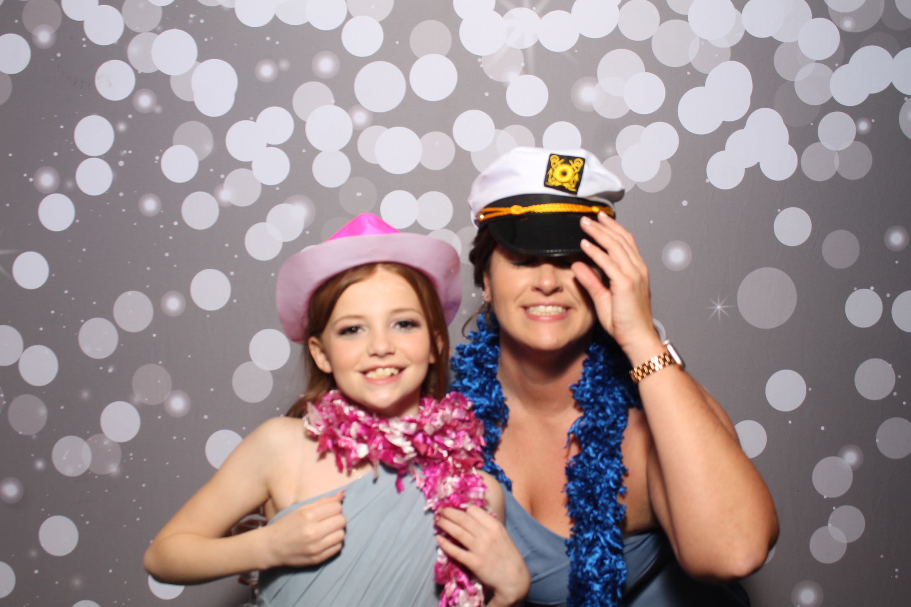 Edwards Wedding | View more photos from the event at gallery.photoboothcincy.com/u/PhotoBoothCincy/Edwards-Wedding