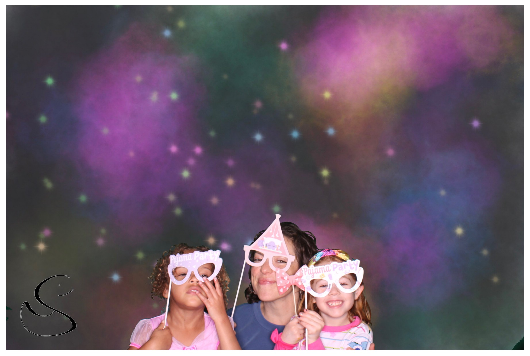 Elissa Mazer Photo Booth | View more photos from the event at gallery.photoboothcincy.com/u/PhotoBoothCincy/Elissa-Mazer-Photo-Booth