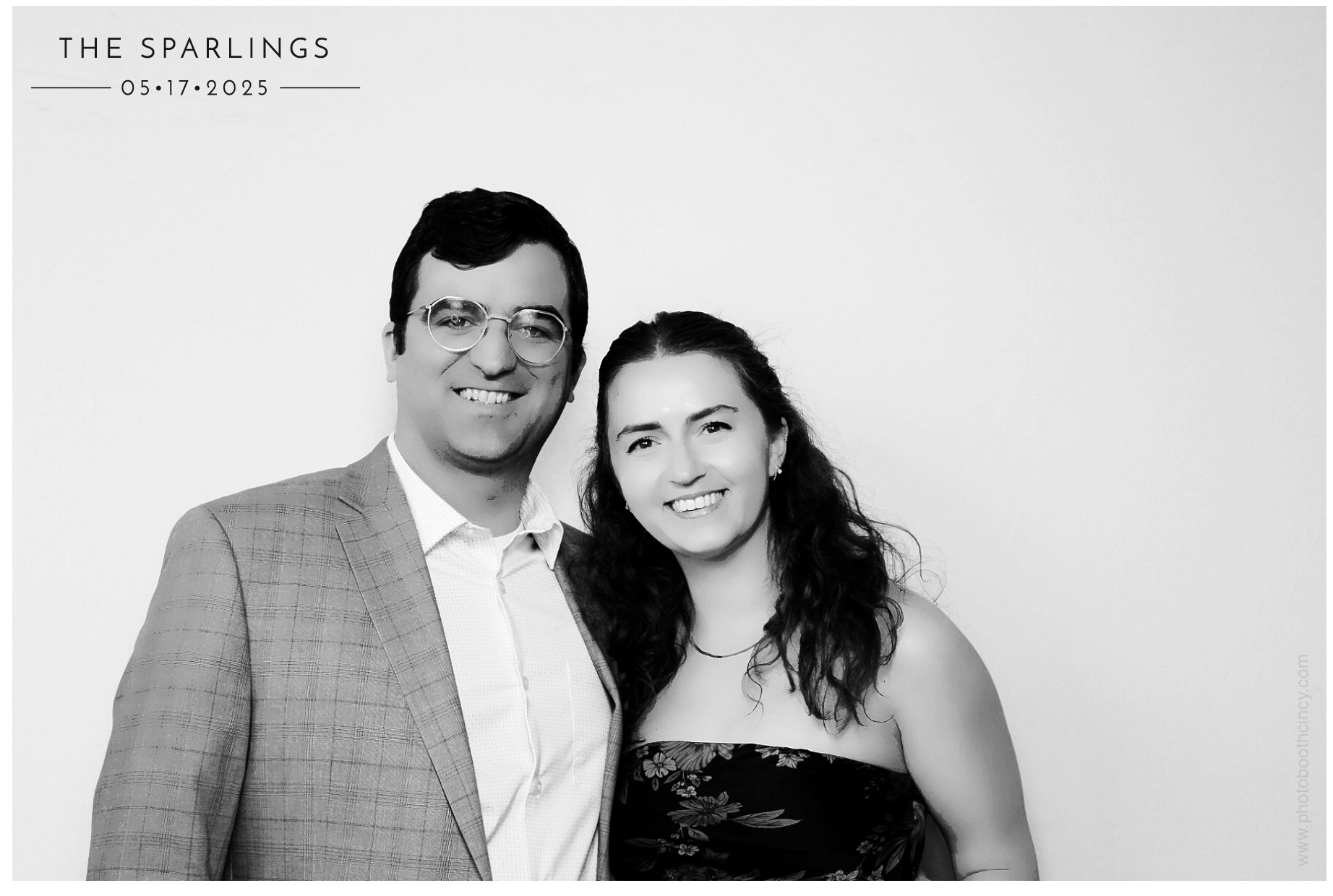 Emily & Matt | View more photos from the event at gallery.photoboothcincy.com/u/PhotoBoothCincy/Emily-Matt
