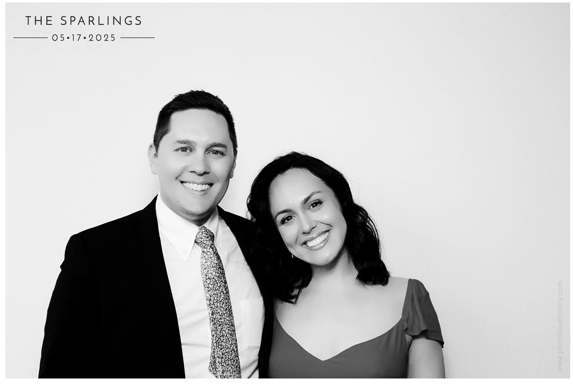 Emily & Matt | View more photos from the event at gallery.photoboothcincy.com/u/PhotoBoothCincy/Emily-Matt