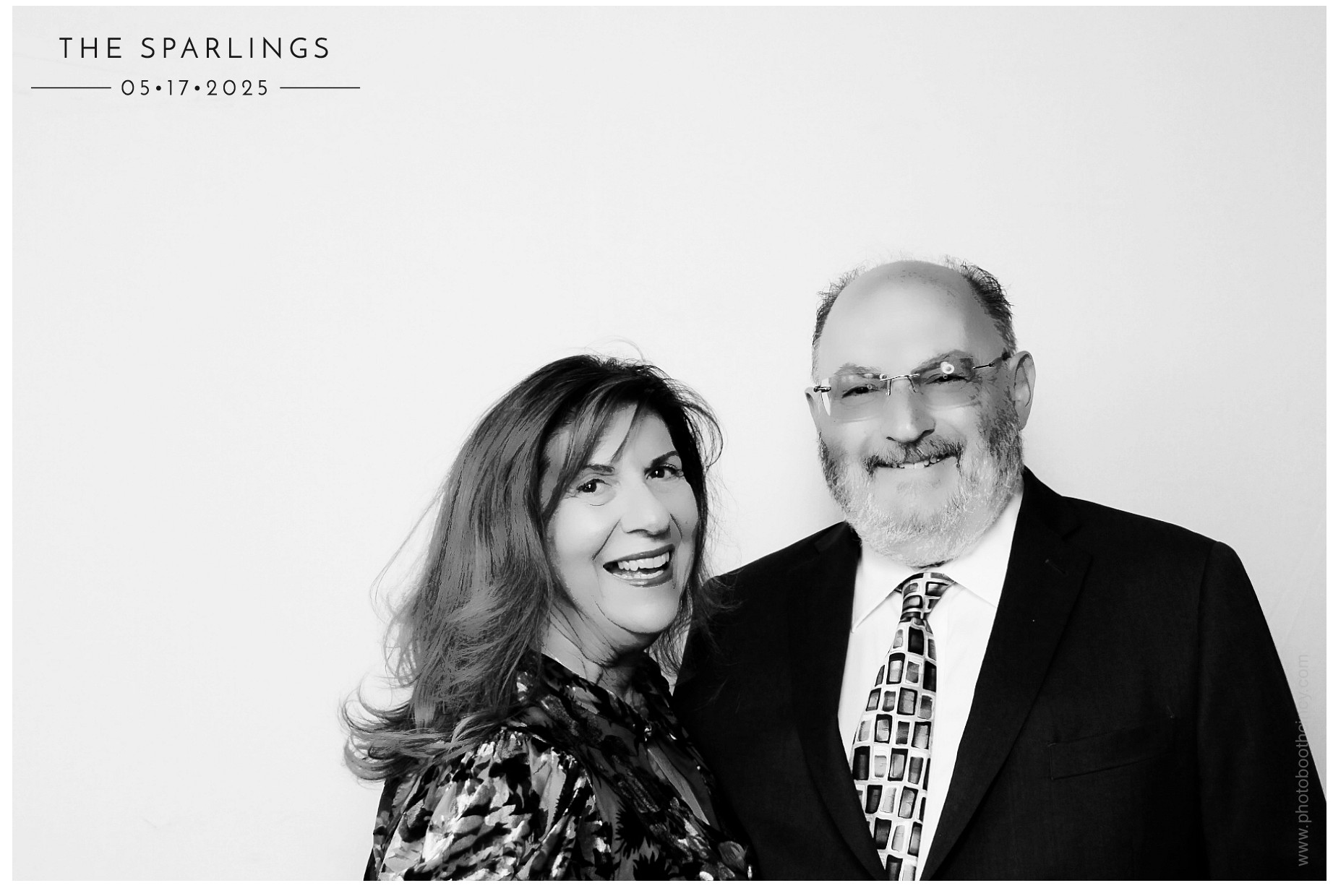 Emily & Matt | View more photos from the event at gallery.photoboothcincy.com/u/PhotoBoothCincy/Emily-Matt