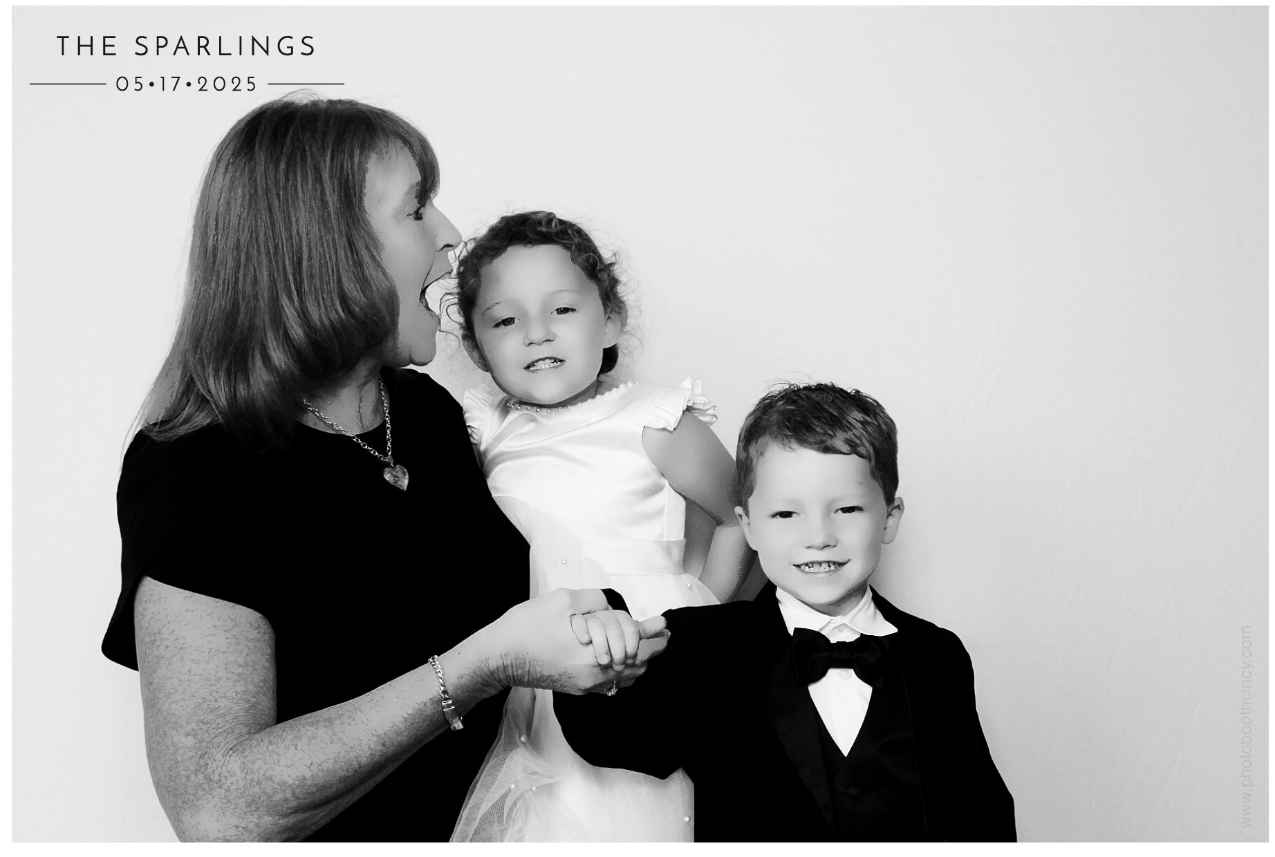 Emily & Matt | View more photos from the event at gallery.photoboothcincy.com/u/PhotoBoothCincy/Emily-Matt