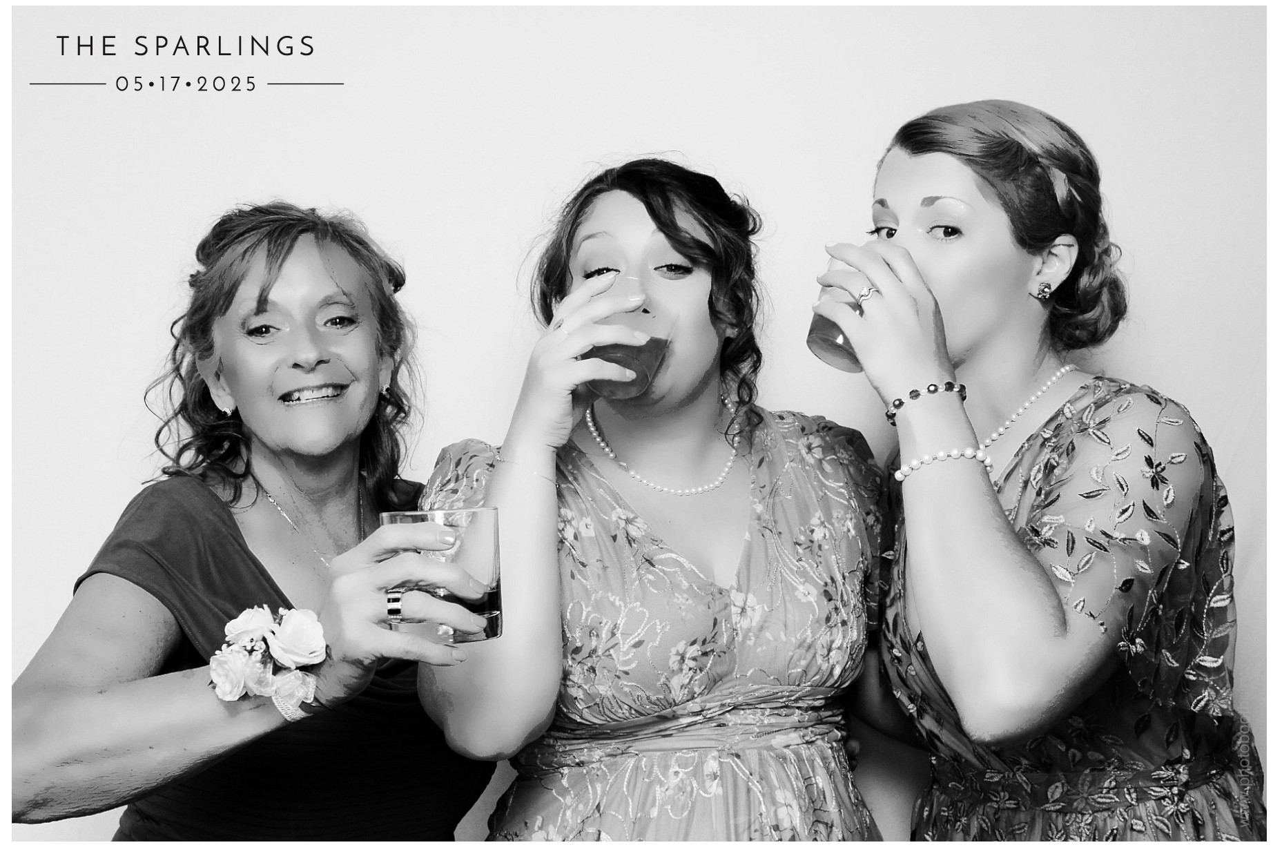 Emily & Matt | View more photos from the event at gallery.photoboothcincy.com/u/PhotoBoothCincy/Emily-Matt