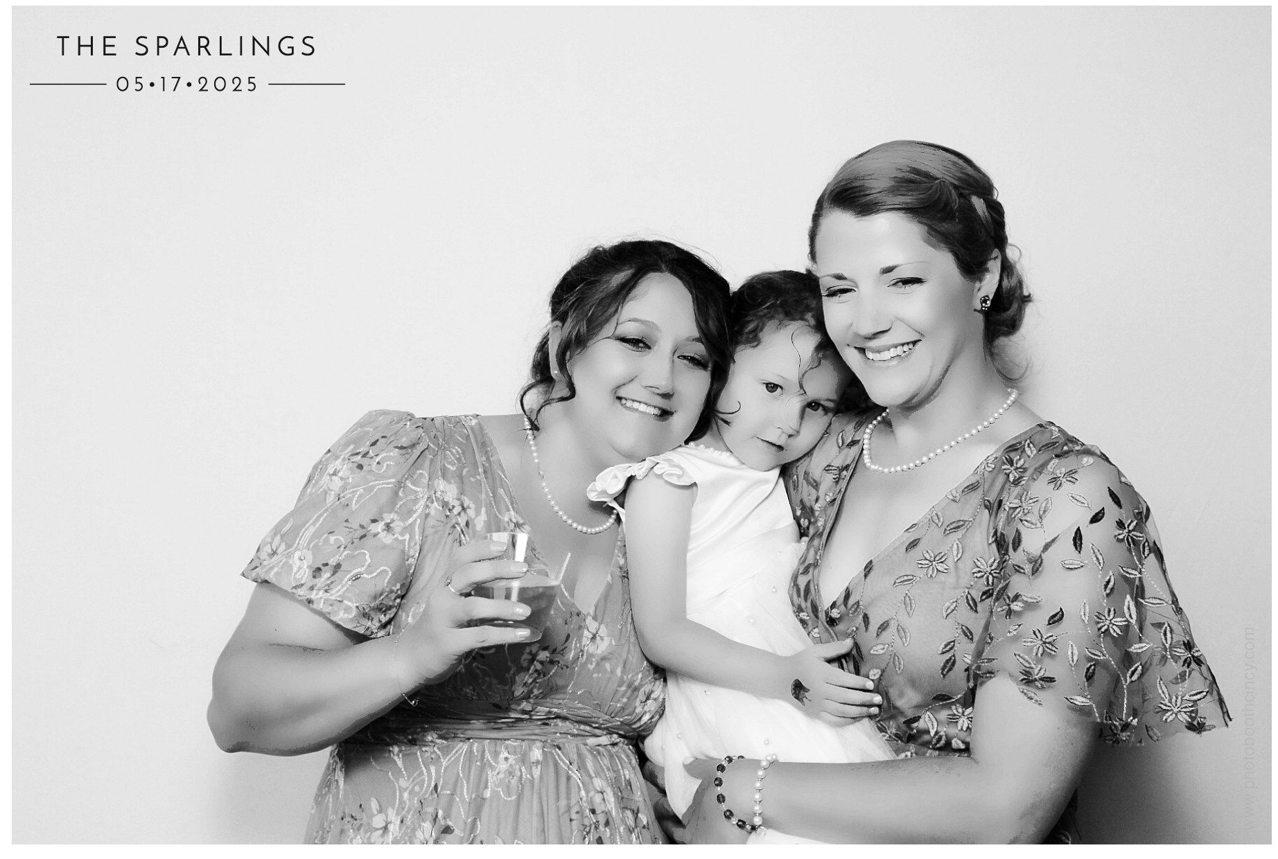 Emily & Matt | View more photos from the event at gallery.photoboothcincy.com/u/PhotoBoothCincy/Emily-Matt