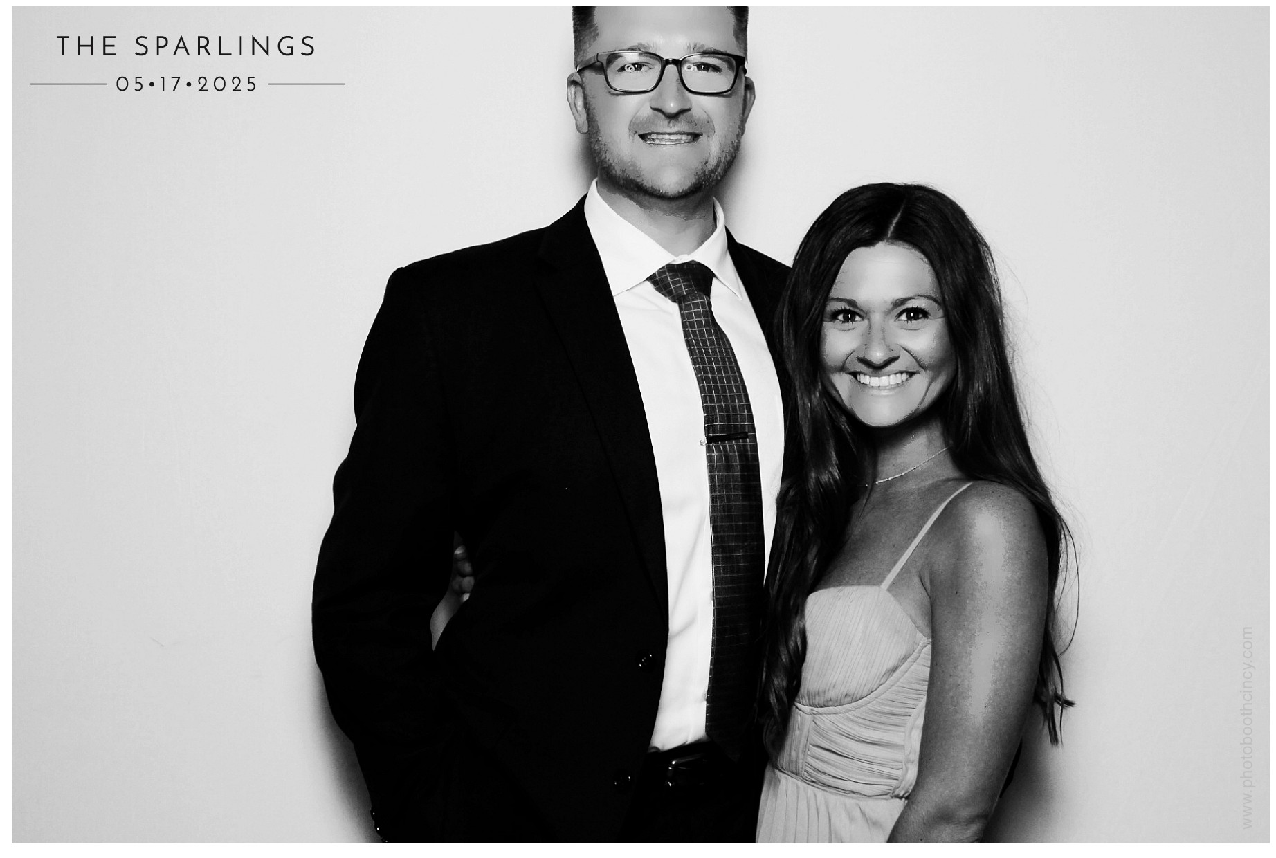 Emily & Matt | View more photos from the event at gallery.photoboothcincy.com/u/PhotoBoothCincy/Emily-Matt
