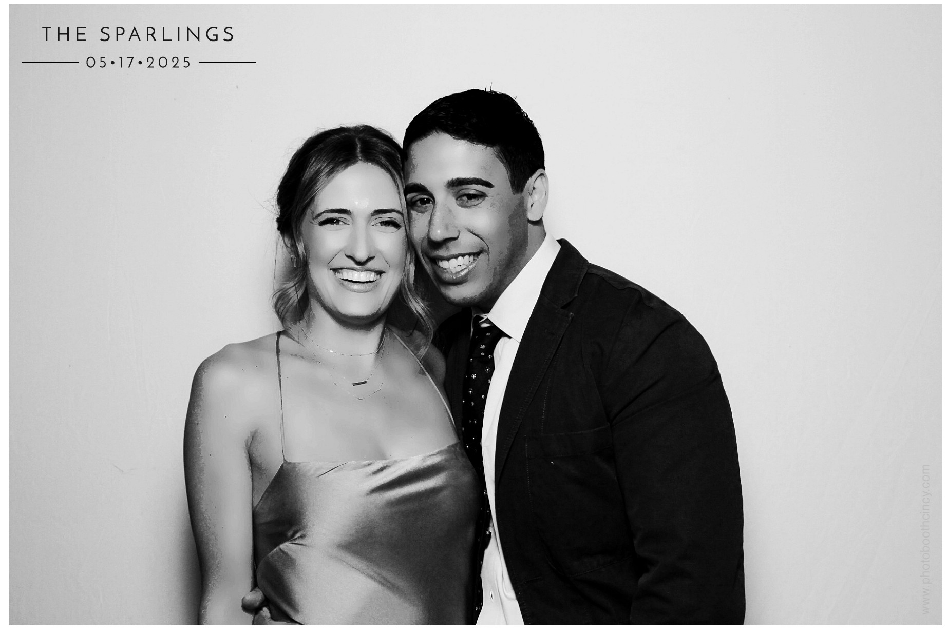 Emily & Matt | View more photos from the event at gallery.photoboothcincy.com/u/PhotoBoothCincy/Emily-Matt