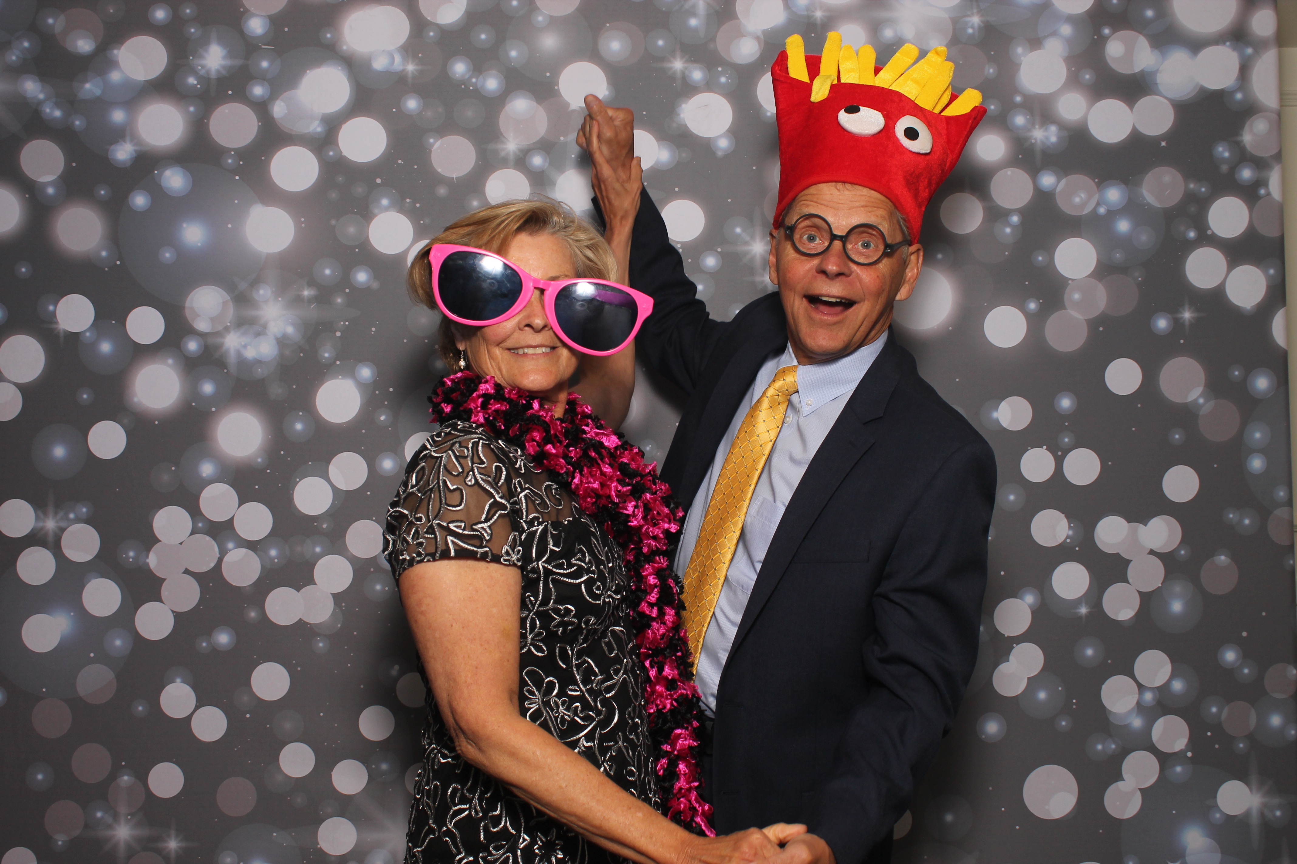 Erin Perelstine Reception | View more photos from the event at gallery.photoboothcincy.com/u/PhotoBoothCincy/Erin-Perelstine-Reception