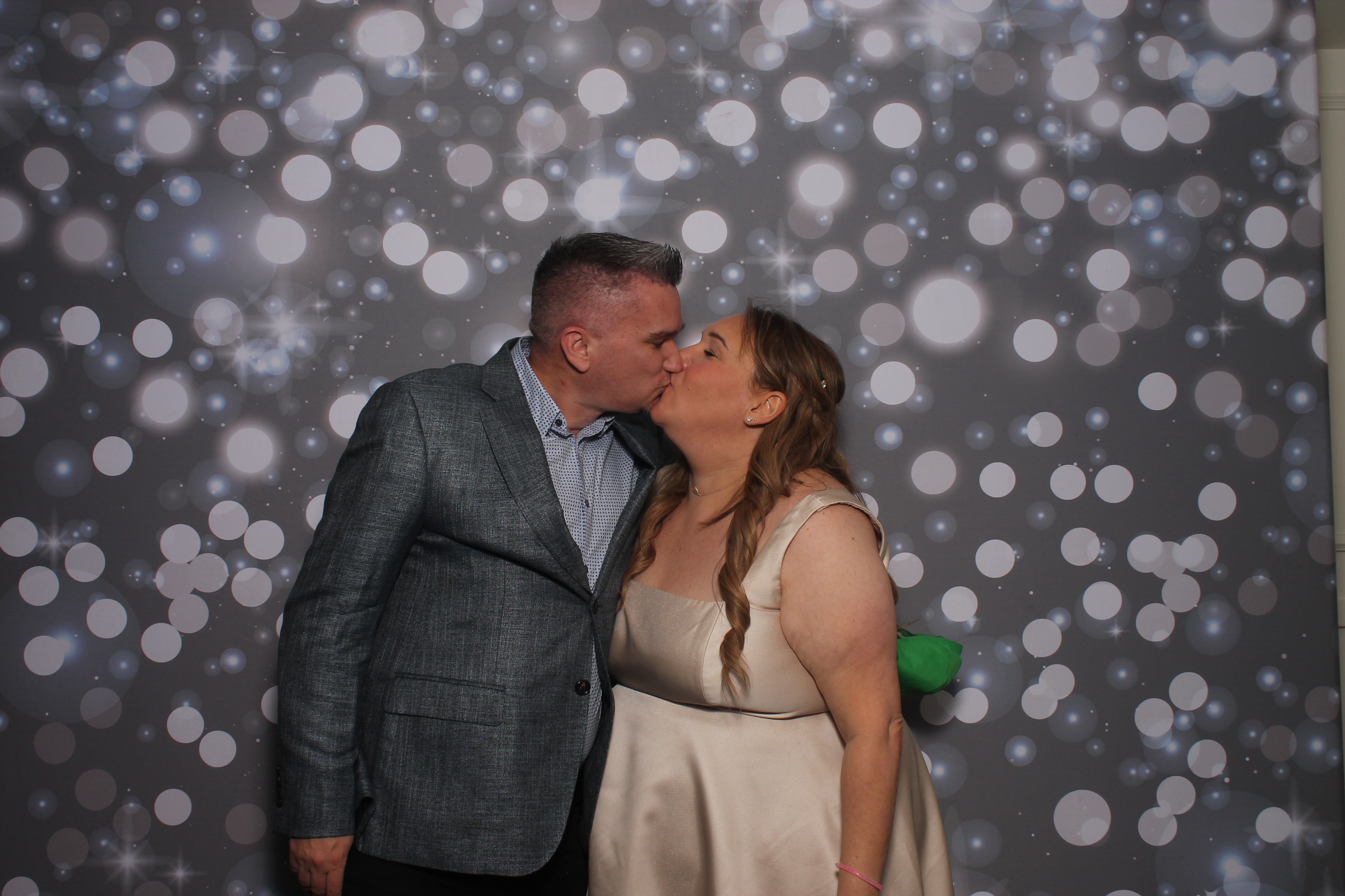 Erin Perelstine Reception | View more photos from the event at gallery.photoboothcincy.com/u/PhotoBoothCincy/Erin-Perelstine-Reception