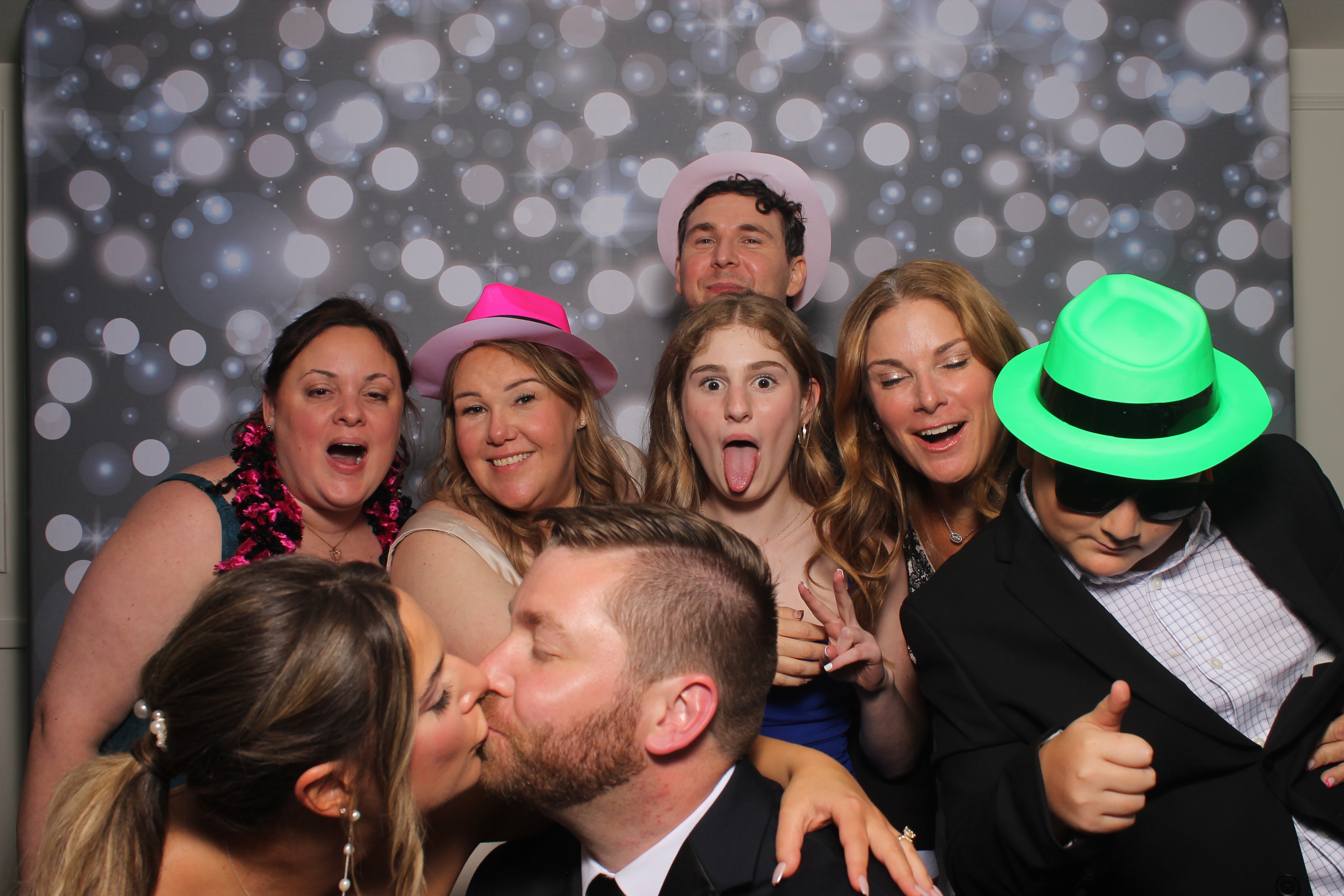 Erin Perelstine Reception | View more photos from the event at gallery.photoboothcincy.com/u/PhotoBoothCincy/Erin-Perelstine-Reception