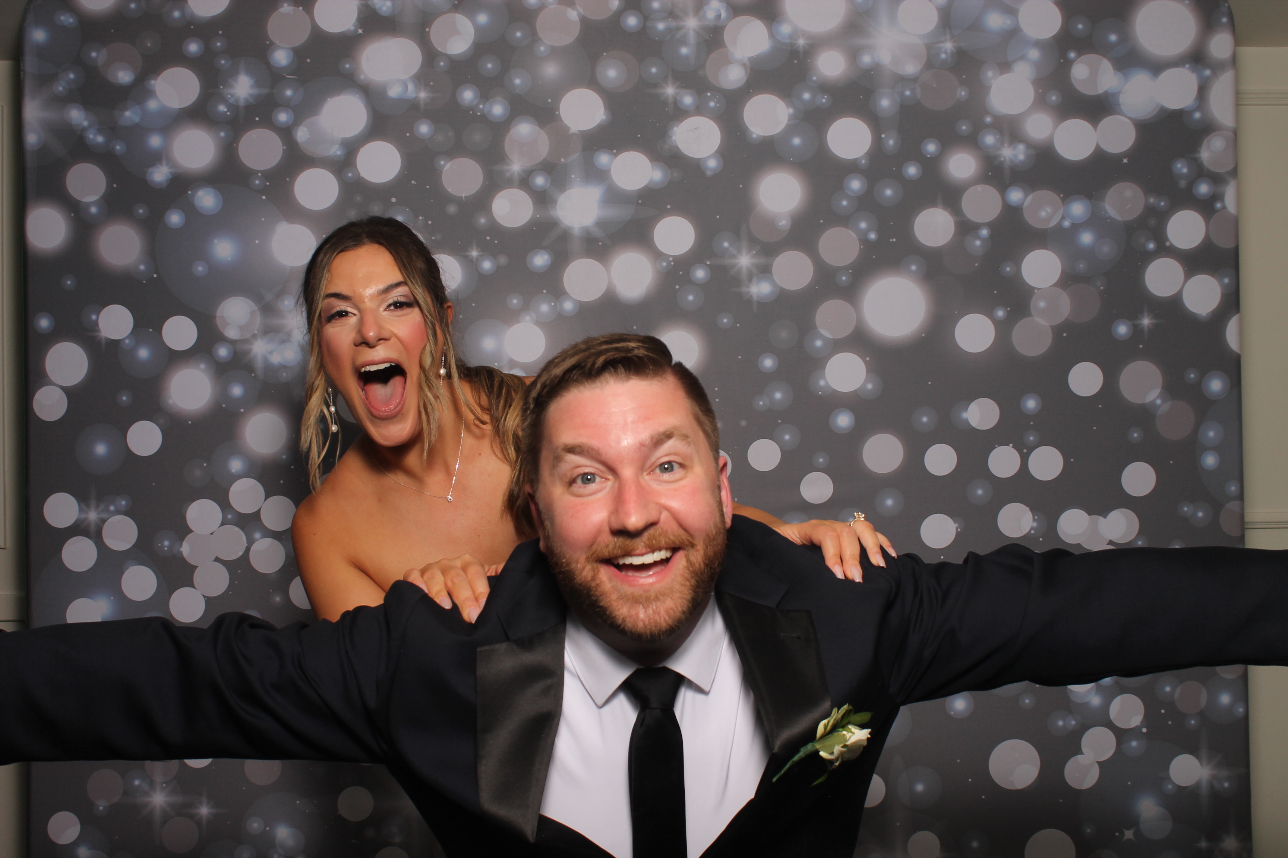 Erin Perelstine Reception | View more photos from the event at gallery.photoboothcincy.com/u/PhotoBoothCincy/Erin-Perelstine-Reception