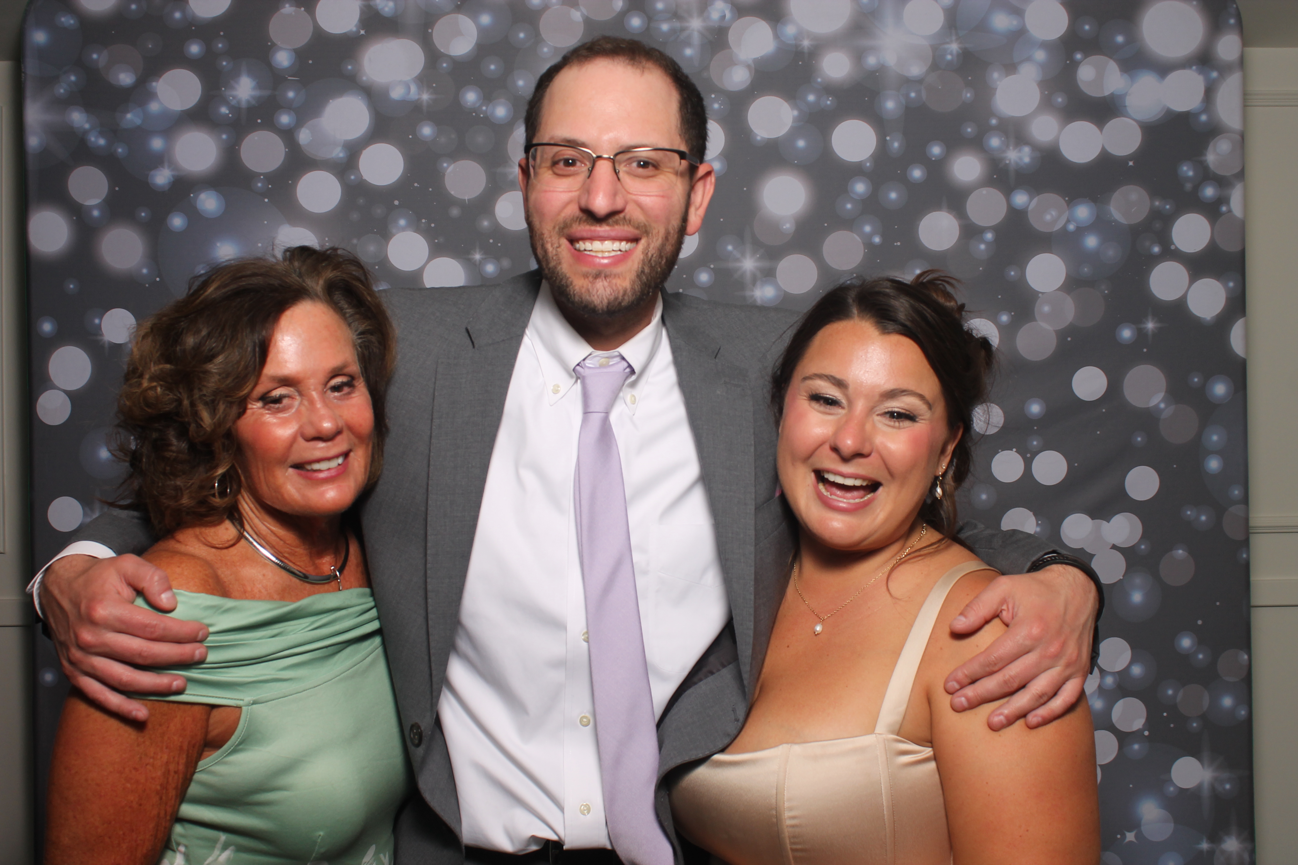 Erin Perelstine Reception | View more photos from the event at gallery.photoboothcincy.com/u/PhotoBoothCincy/Erin-Perelstine-Reception