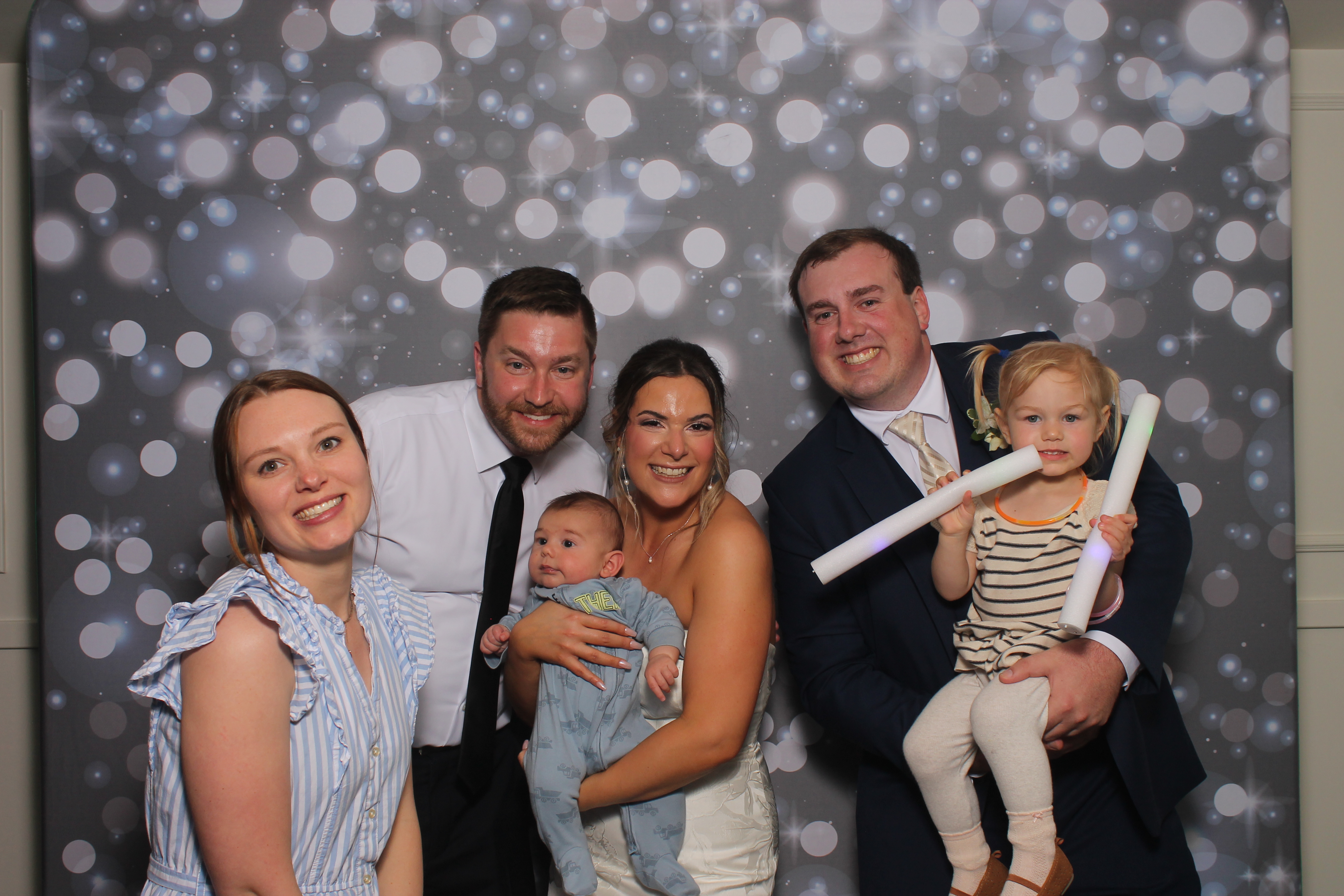 Erin Perelstine Reception | View more photos from the event at gallery.photoboothcincy.com/u/PhotoBoothCincy/Erin-Perelstine-Reception