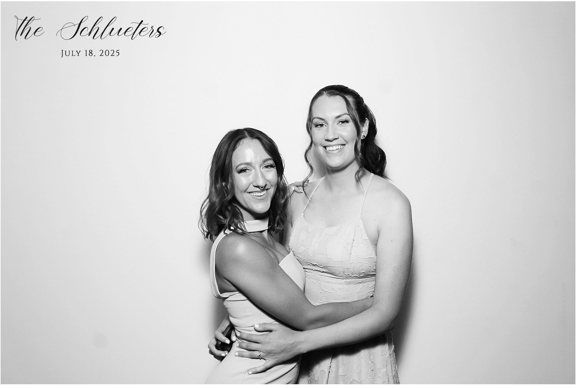Erin & Tim | View more photos from the event at gallery.photoboothcincy.com/u/PhotoBoothCincy/Erin-Tim