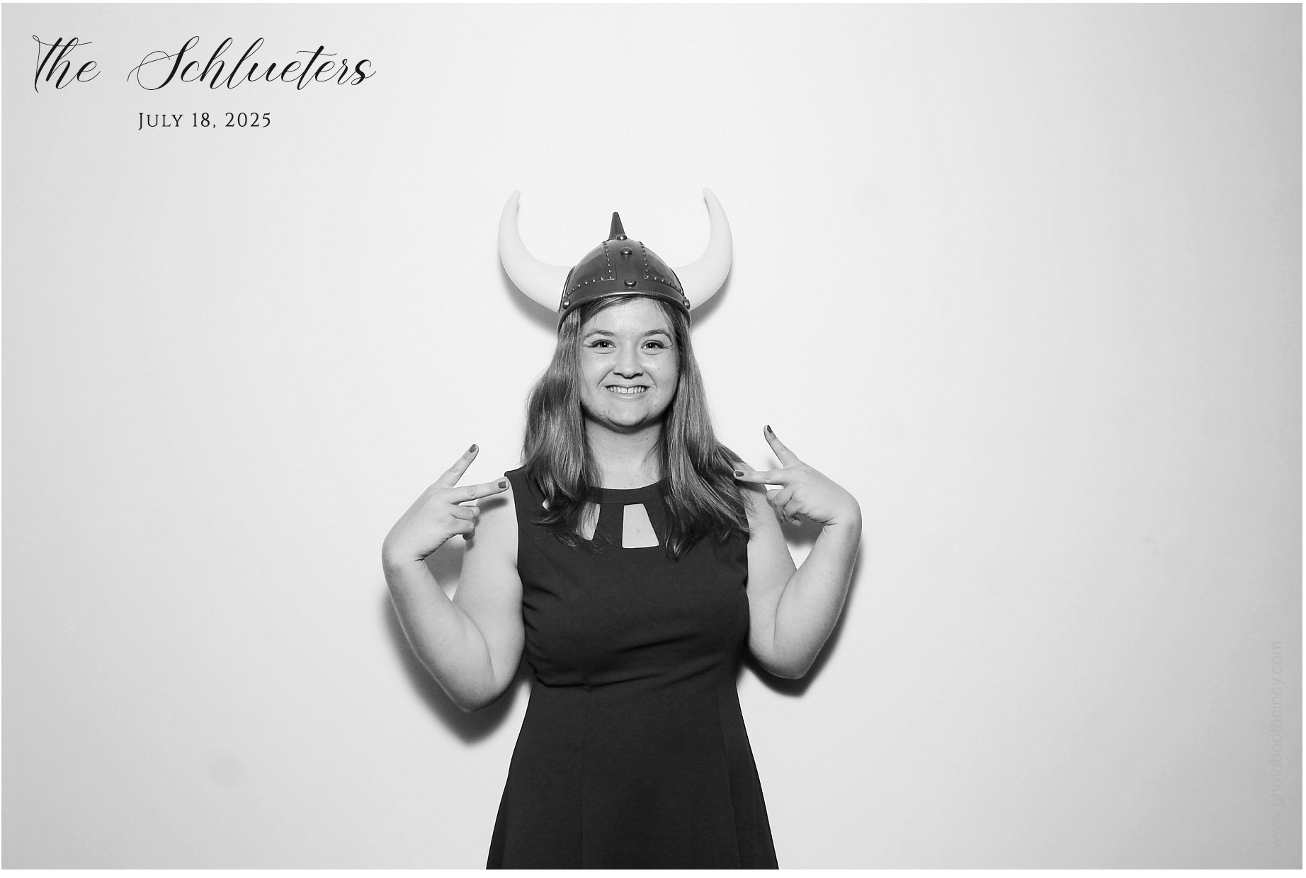 Erin & Tim | View more photos from the event at gallery.photoboothcincy.com/u/PhotoBoothCincy/Erin-Tim