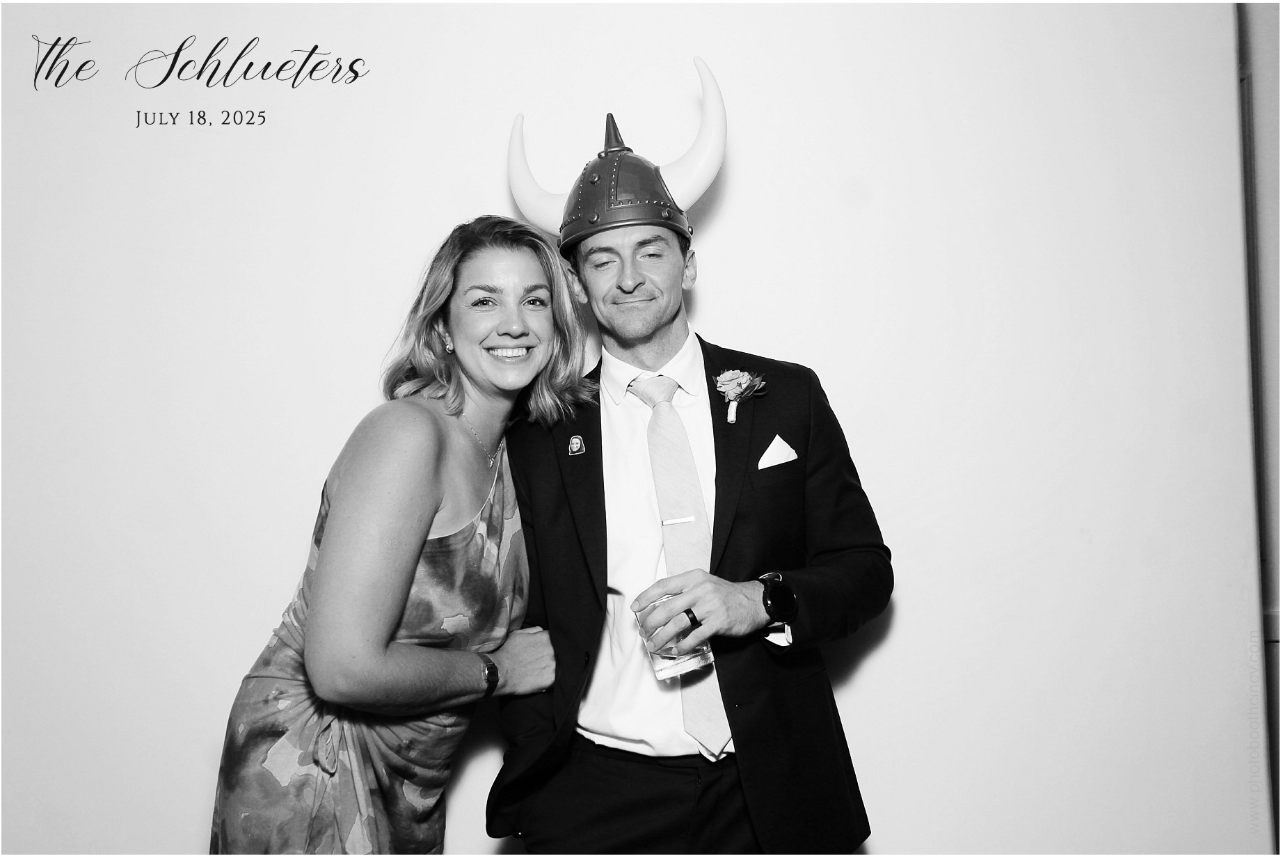 Erin & Tim | View more photos from the event at gallery.photoboothcincy.com/u/PhotoBoothCincy/Erin-Tim