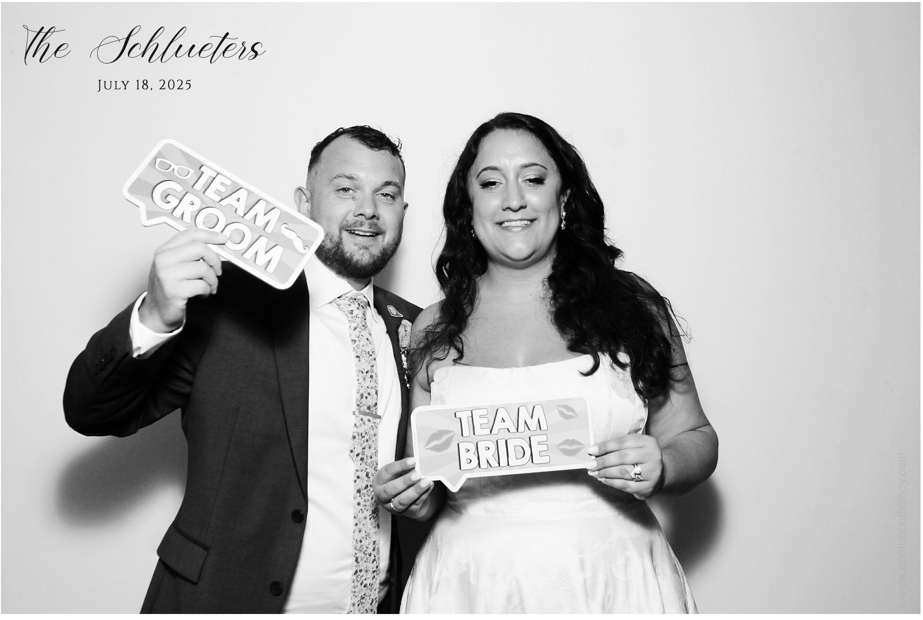 Erin & Tim | View more photos from the event at gallery.photoboothcincy.com/u/PhotoBoothCincy/Erin-Tim