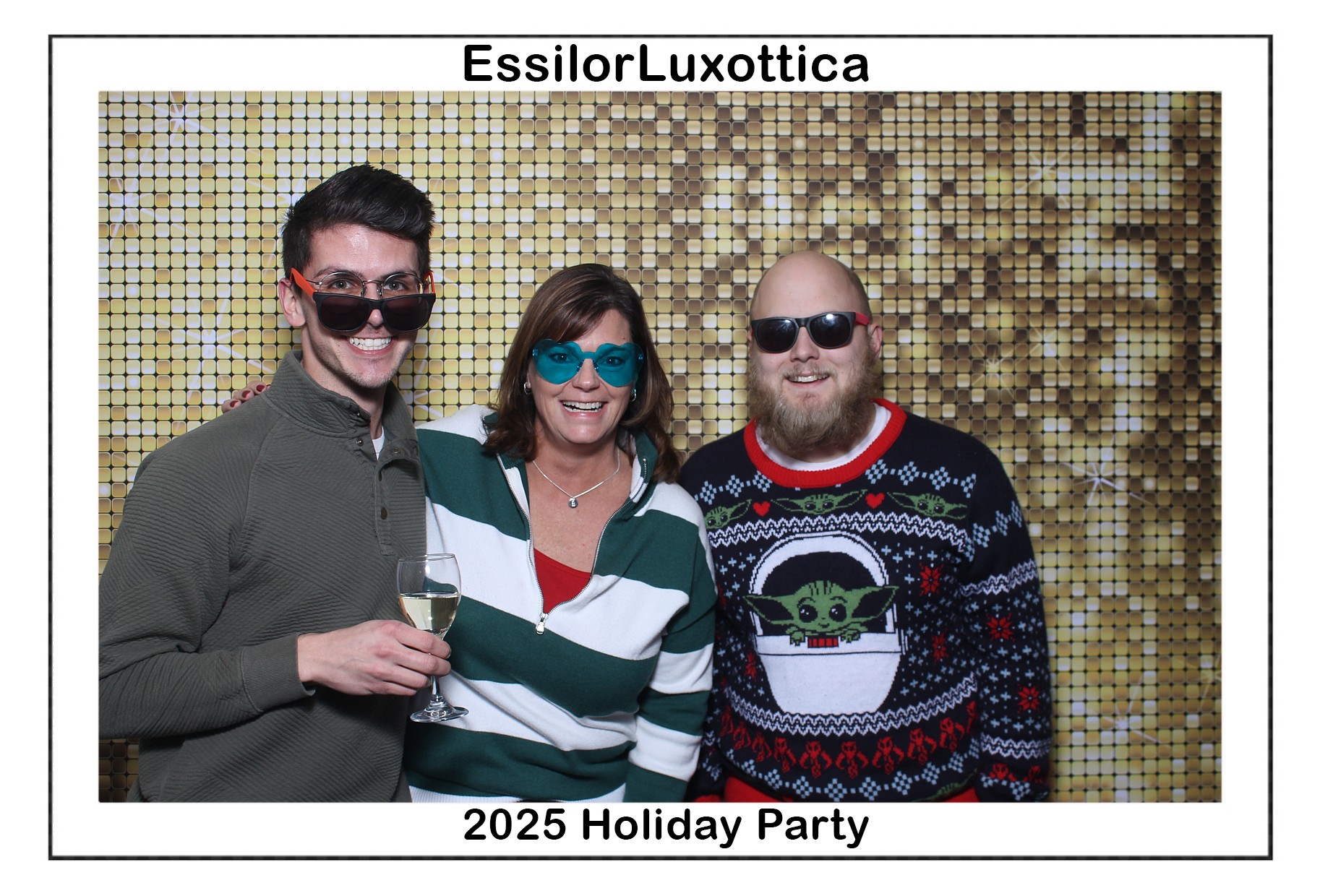 Essilorluxottica Party | View more photos from the event at gallery.photoboothcincy.com/u/PhotoBoothCincy/Essilorluxottica-Party