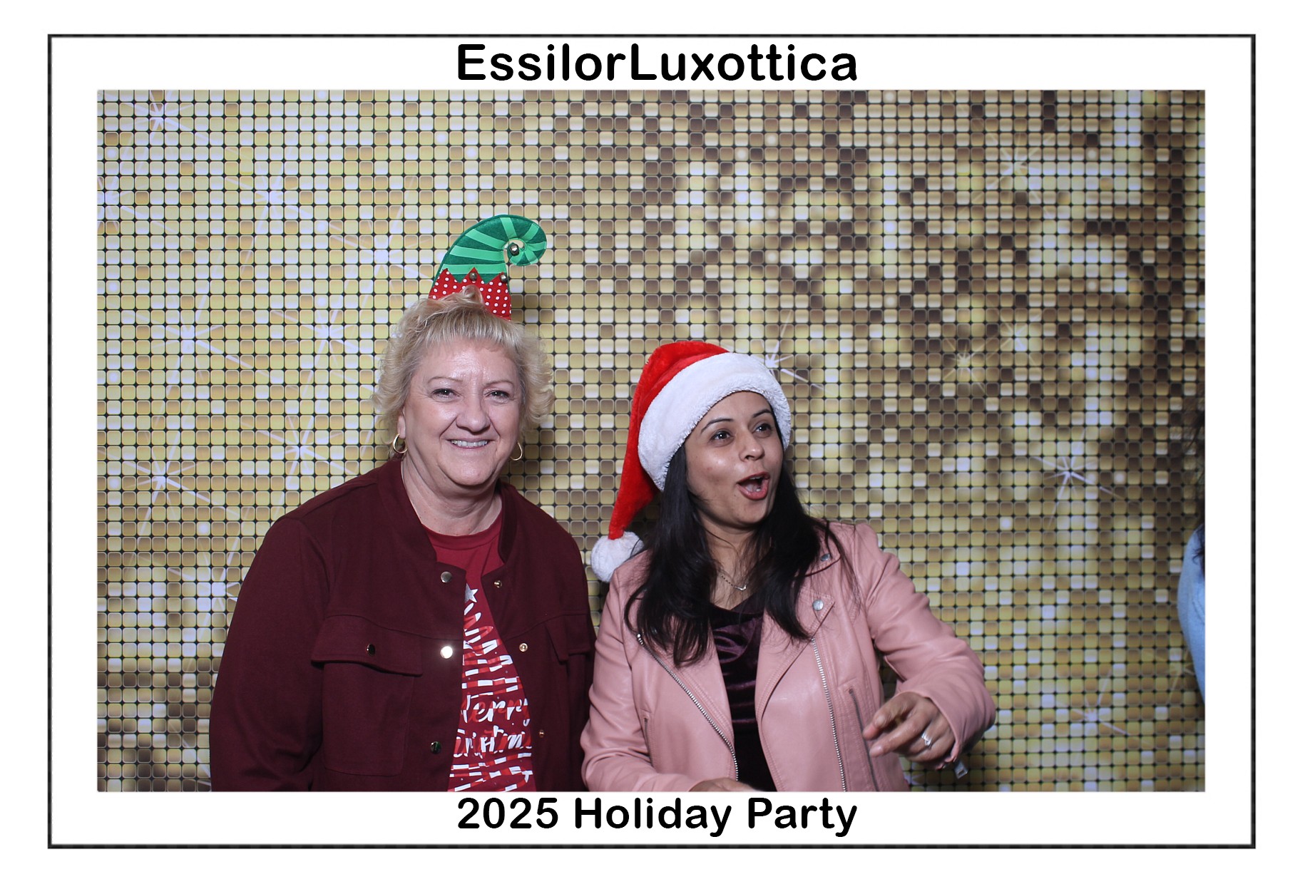Essilorluxottica Party | View more photos from the event at gallery.photoboothcincy.com/u/PhotoBoothCincy/Essilorluxottica-Party