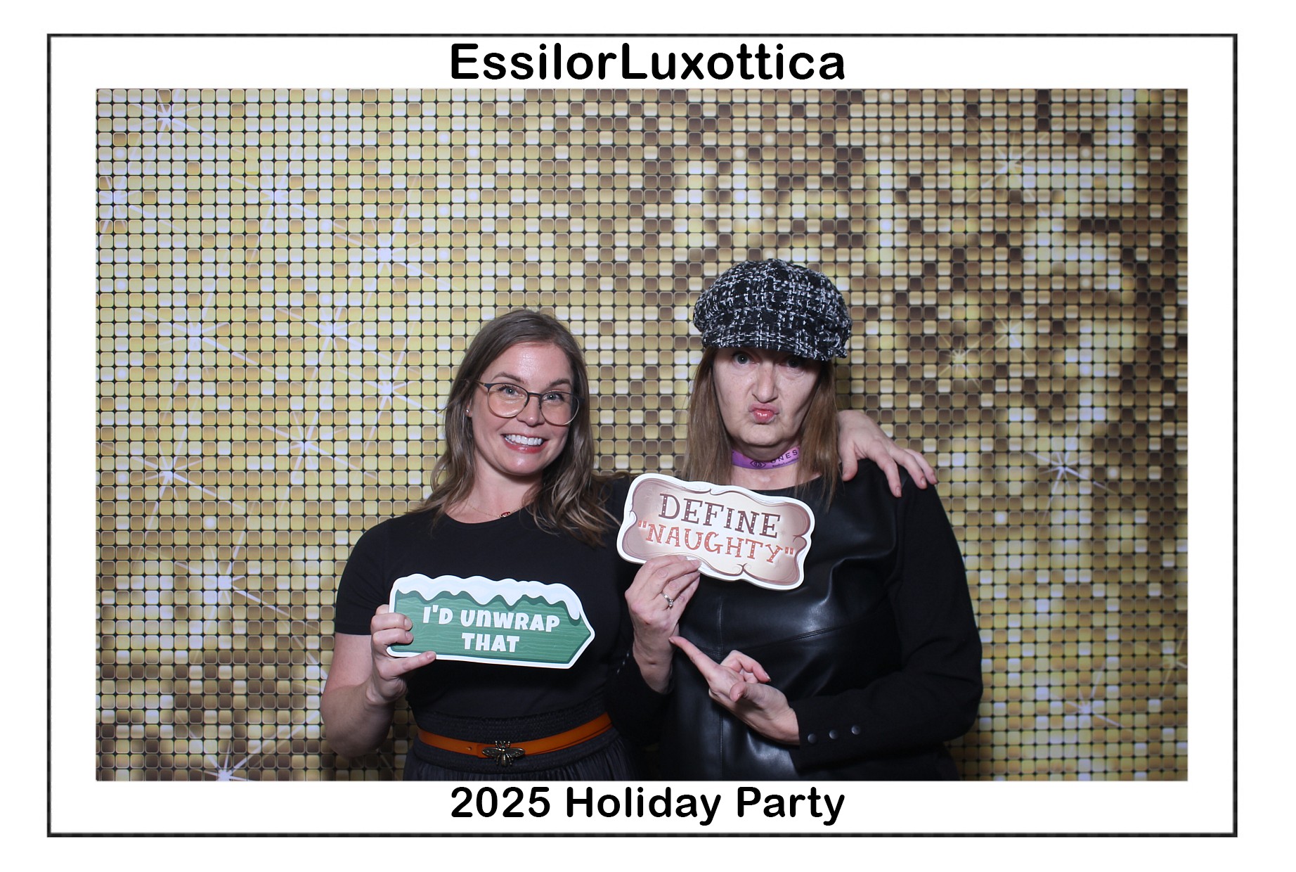 Essilorluxottica Party | View more photos from the event at gallery.photoboothcincy.com/u/PhotoBoothCincy/Essilorluxottica-Party