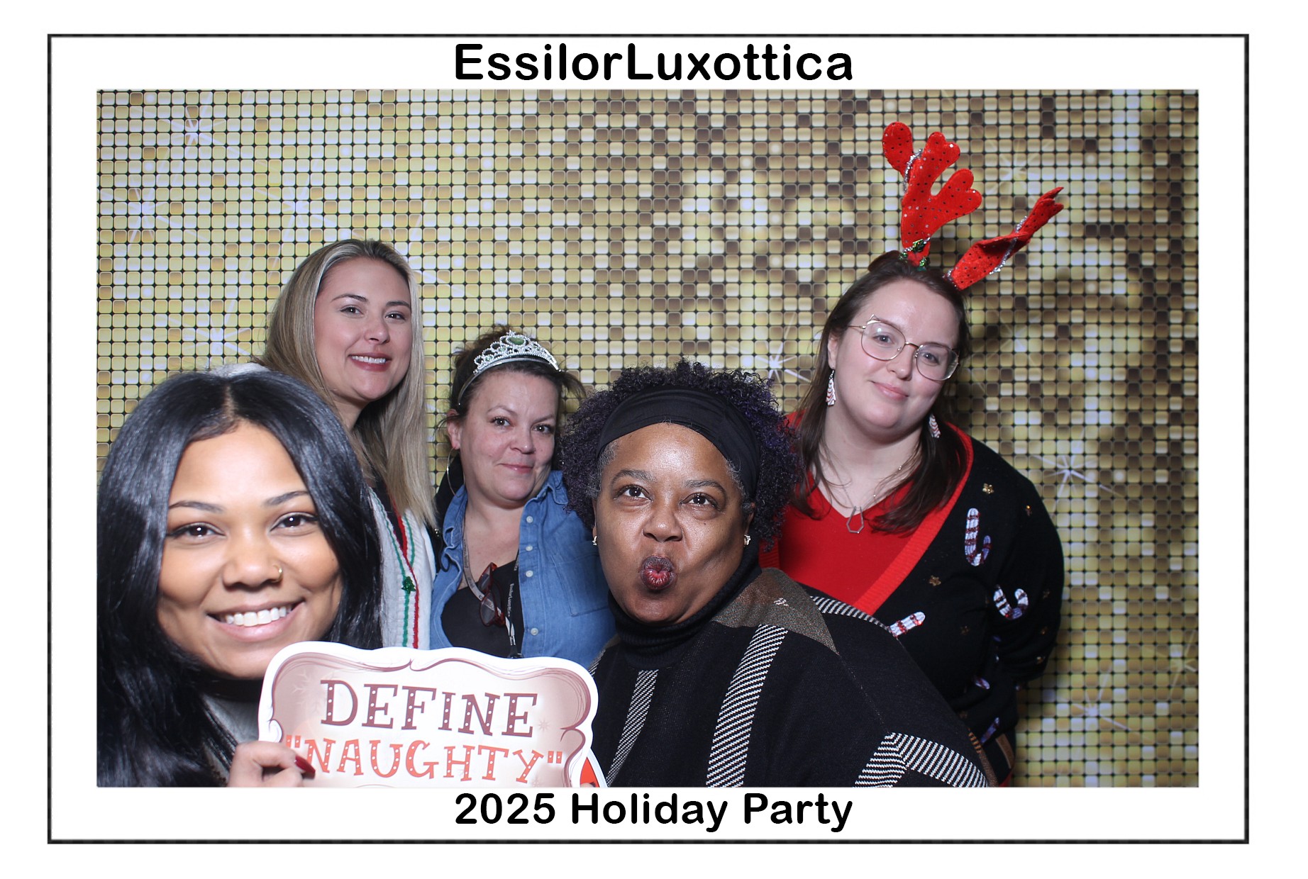 Essilorluxottica Party | View more photos from the event at gallery.photoboothcincy.com/u/PhotoBoothCincy/Essilorluxottica-Party