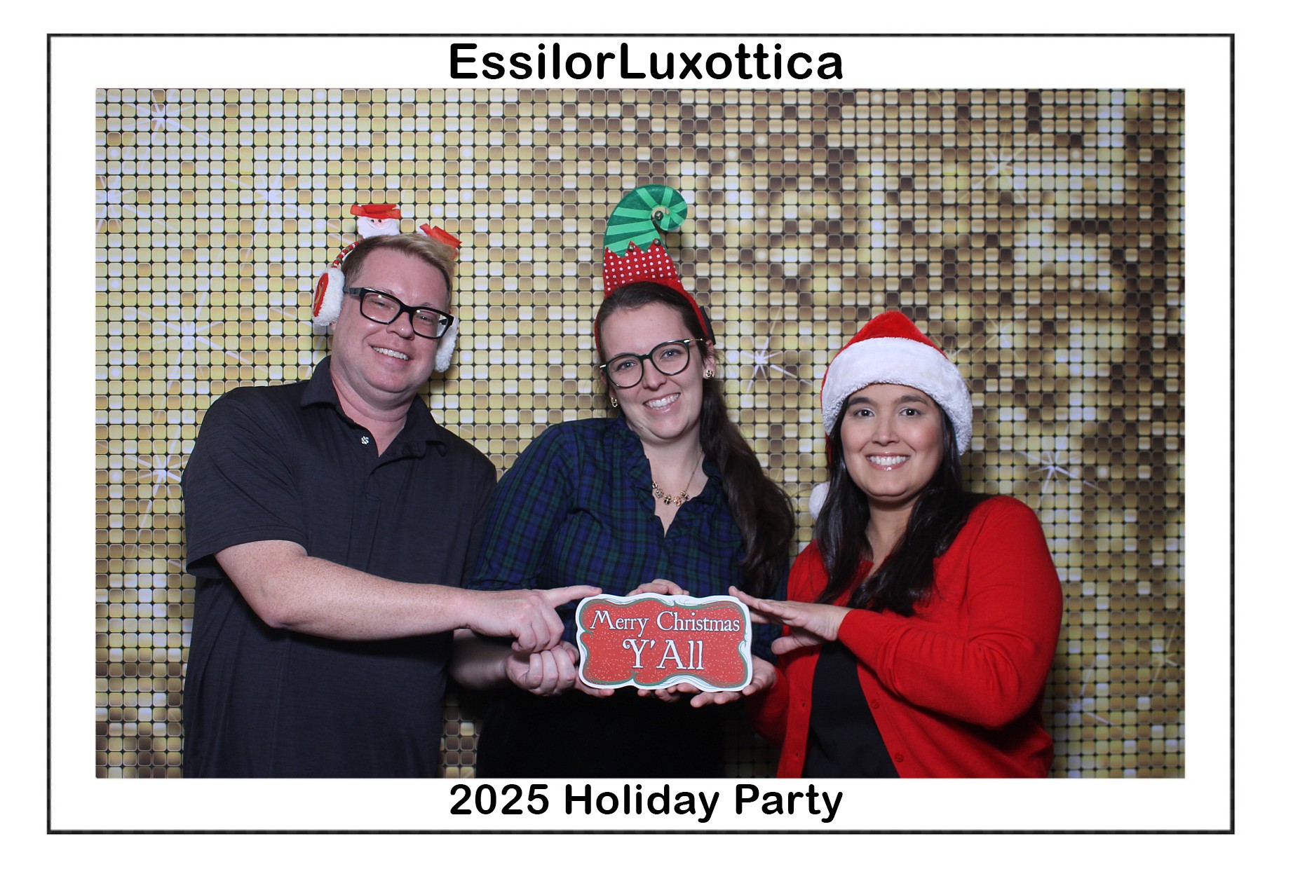 Essilorluxottica Party | View more photos from the event at gallery.photoboothcincy.com/u/PhotoBoothCincy/Essilorluxottica-Party