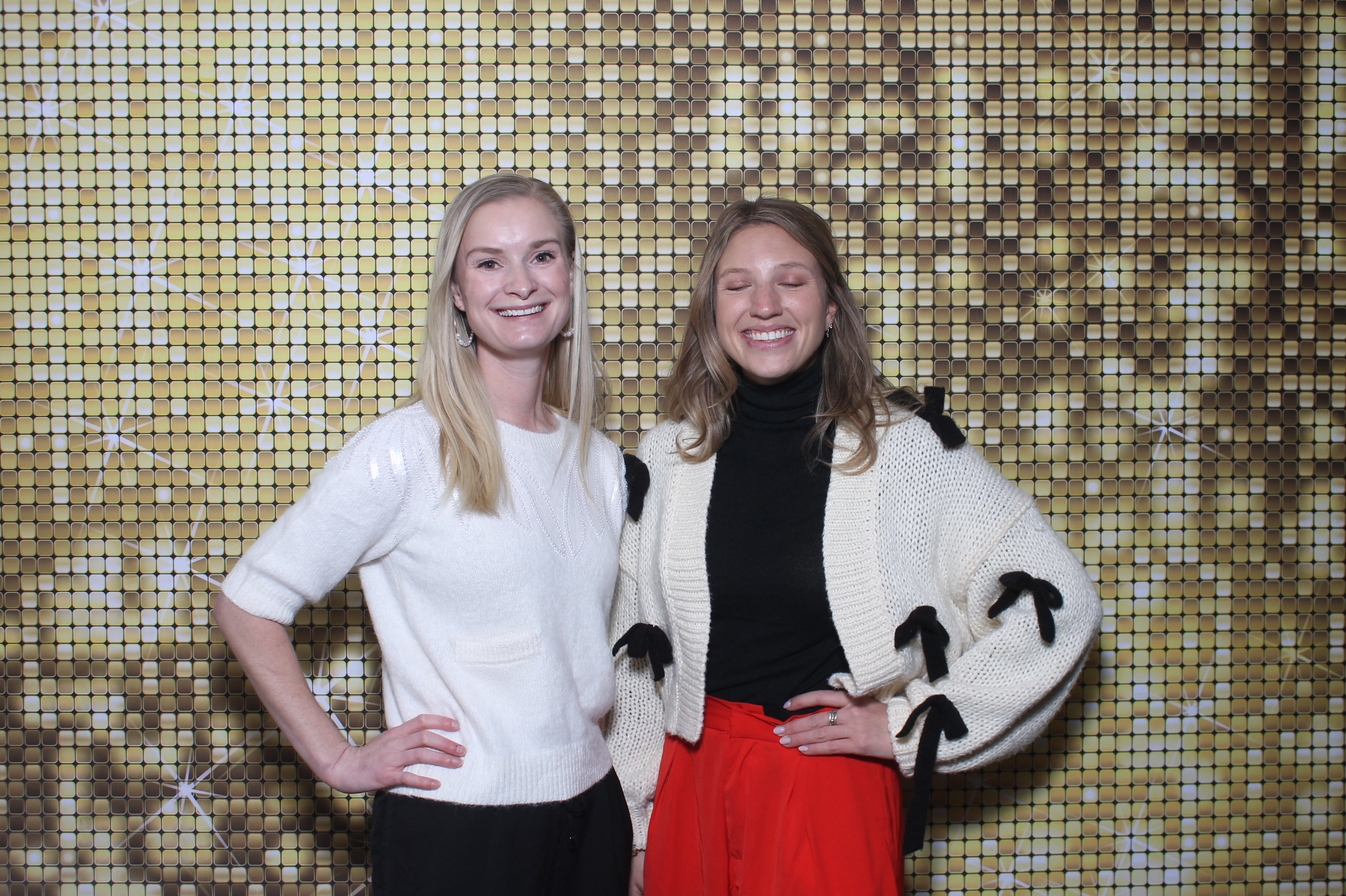 Essilorluxottica Party | View more photos from the event at gallery.photoboothcincy.com/u/PhotoBoothCincy/Essilorluxottica-Party