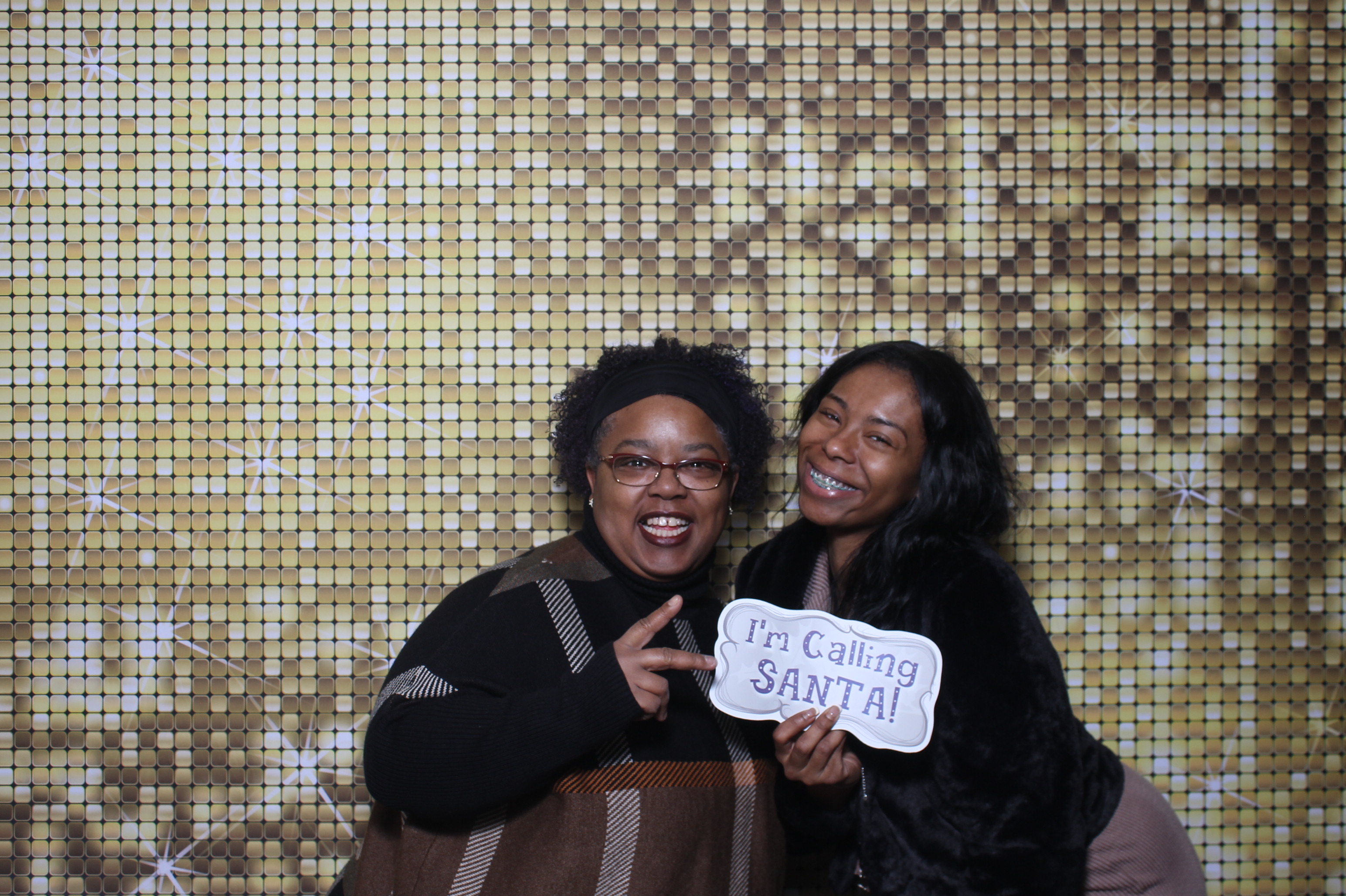 Essilorluxottica Party | View more photos from the event at gallery.photoboothcincy.com/u/PhotoBoothCincy/Essilorluxottica-Party
