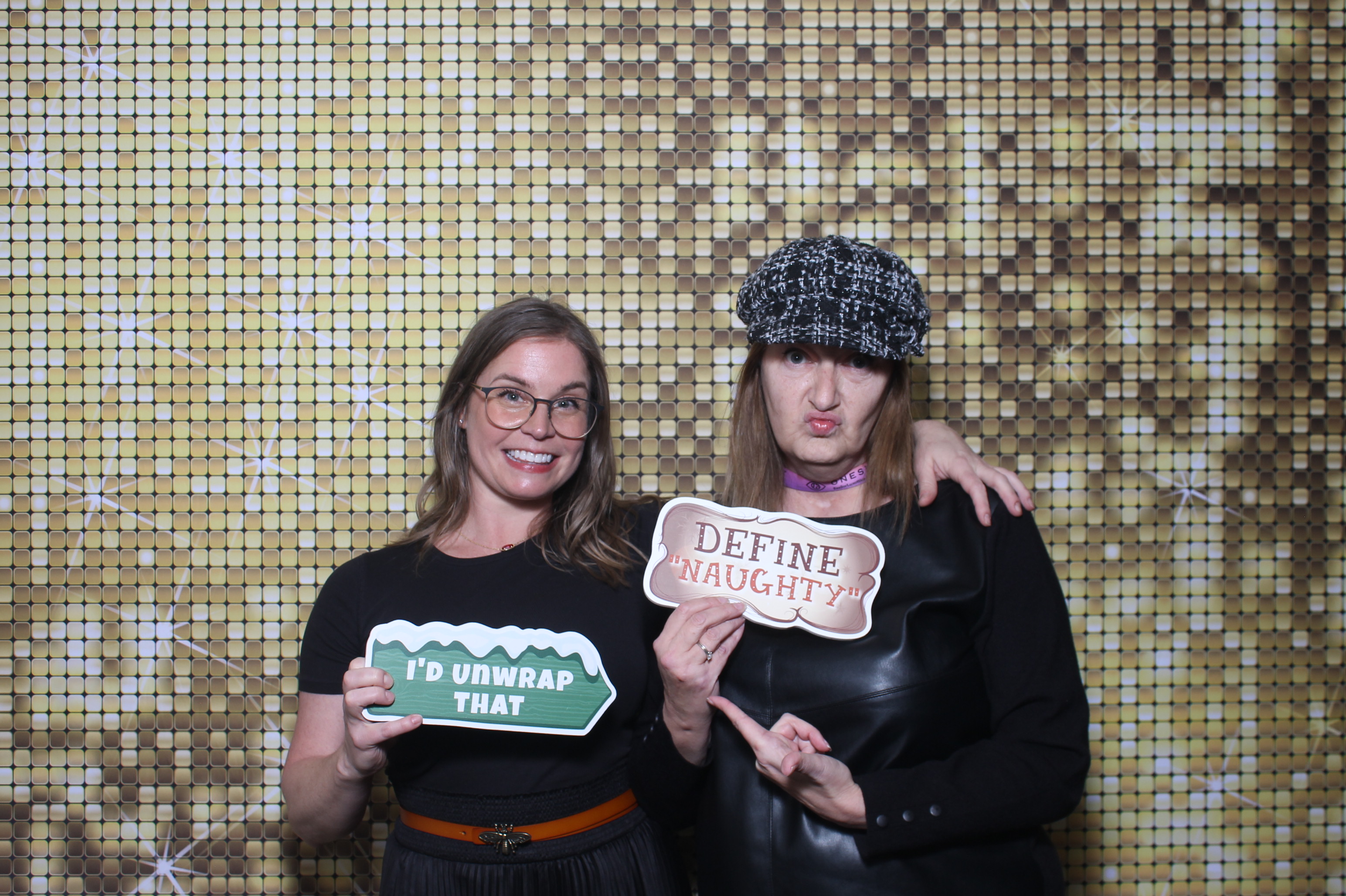 Essilorluxottica Party | View more photos from the event at gallery.photoboothcincy.com/u/PhotoBoothCincy/Essilorluxottica-Party