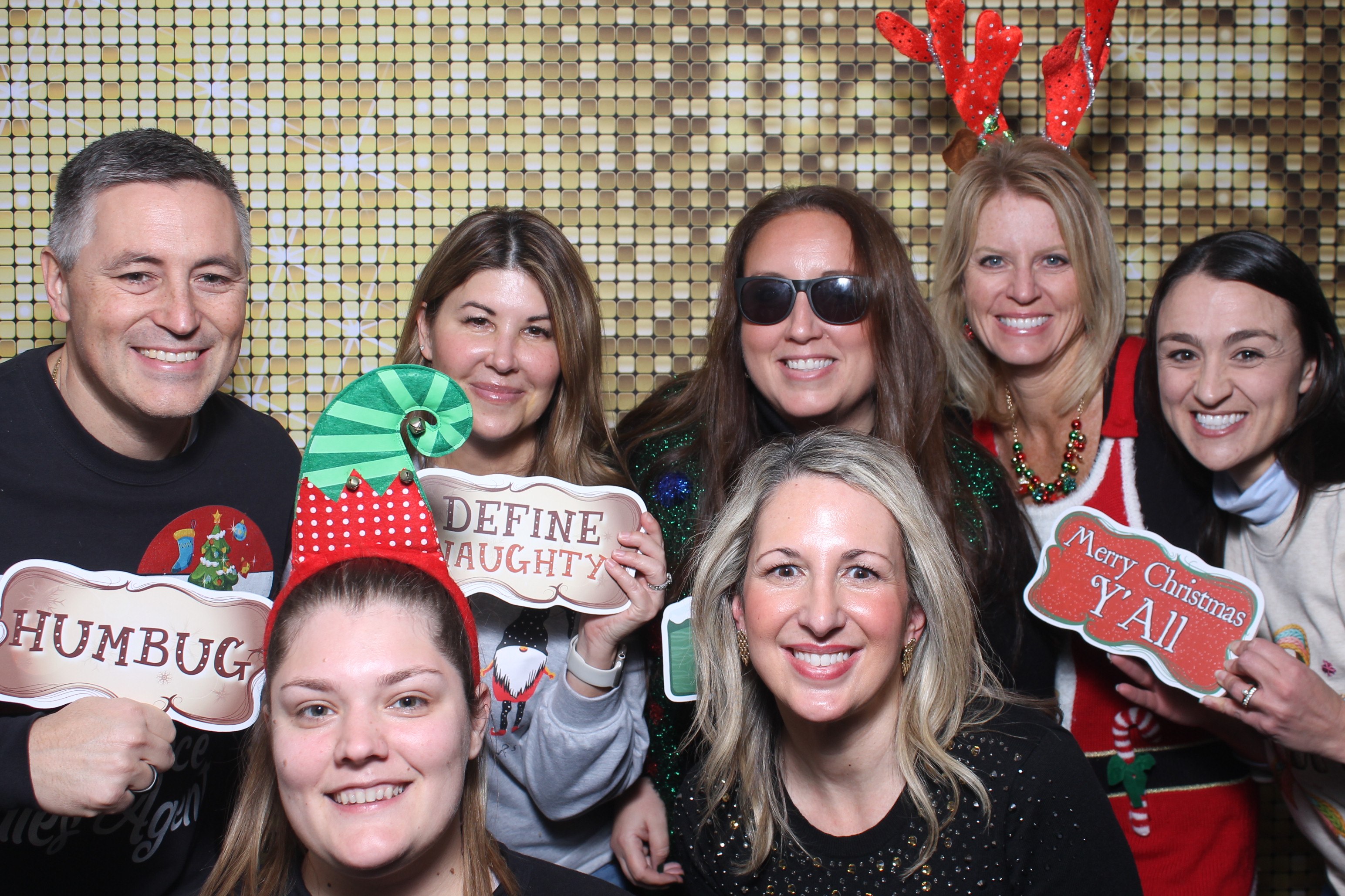 Essilorluxottica Party | View more photos from the event at gallery.photoboothcincy.com/u/PhotoBoothCincy/Essilorluxottica-Party