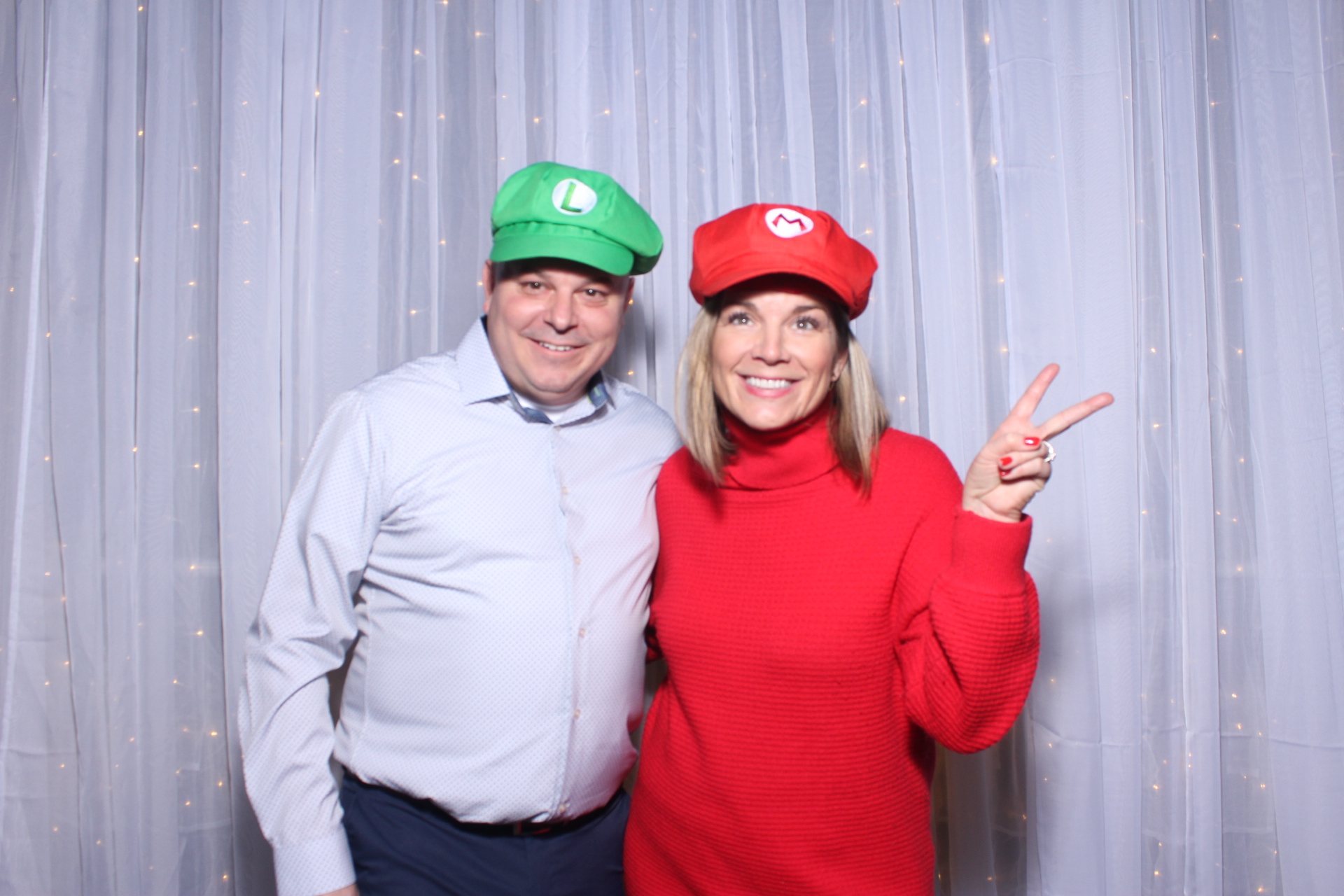 FEG Holiday Party | View more photos from the event at gallery.photoboothcincy.com/u/PhotoBoothCincy/FEG-Holiday-Party