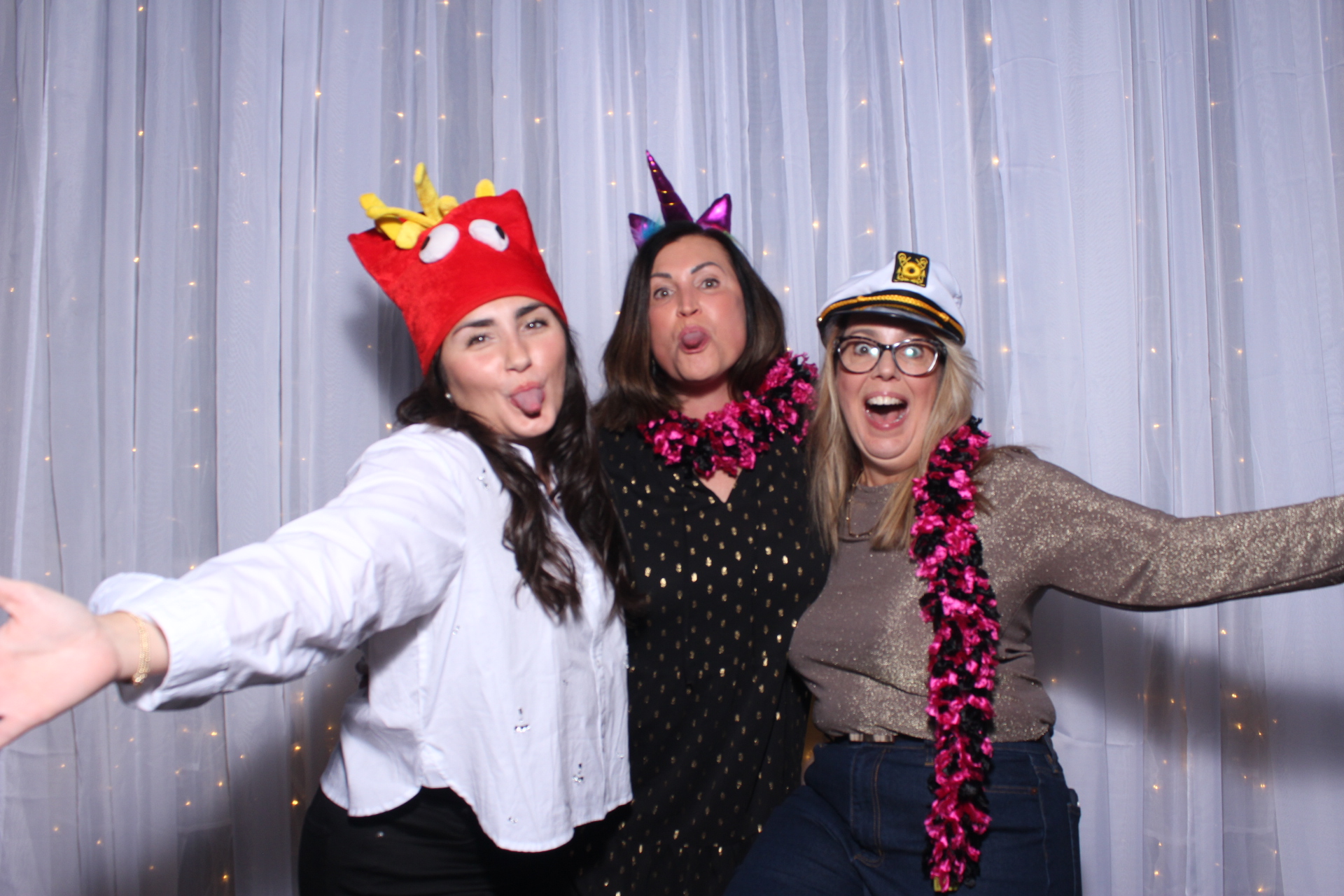 FEG Holiday Party | View more photos from the event at gallery.photoboothcincy.com/u/PhotoBoothCincy/FEG-Holiday-Party