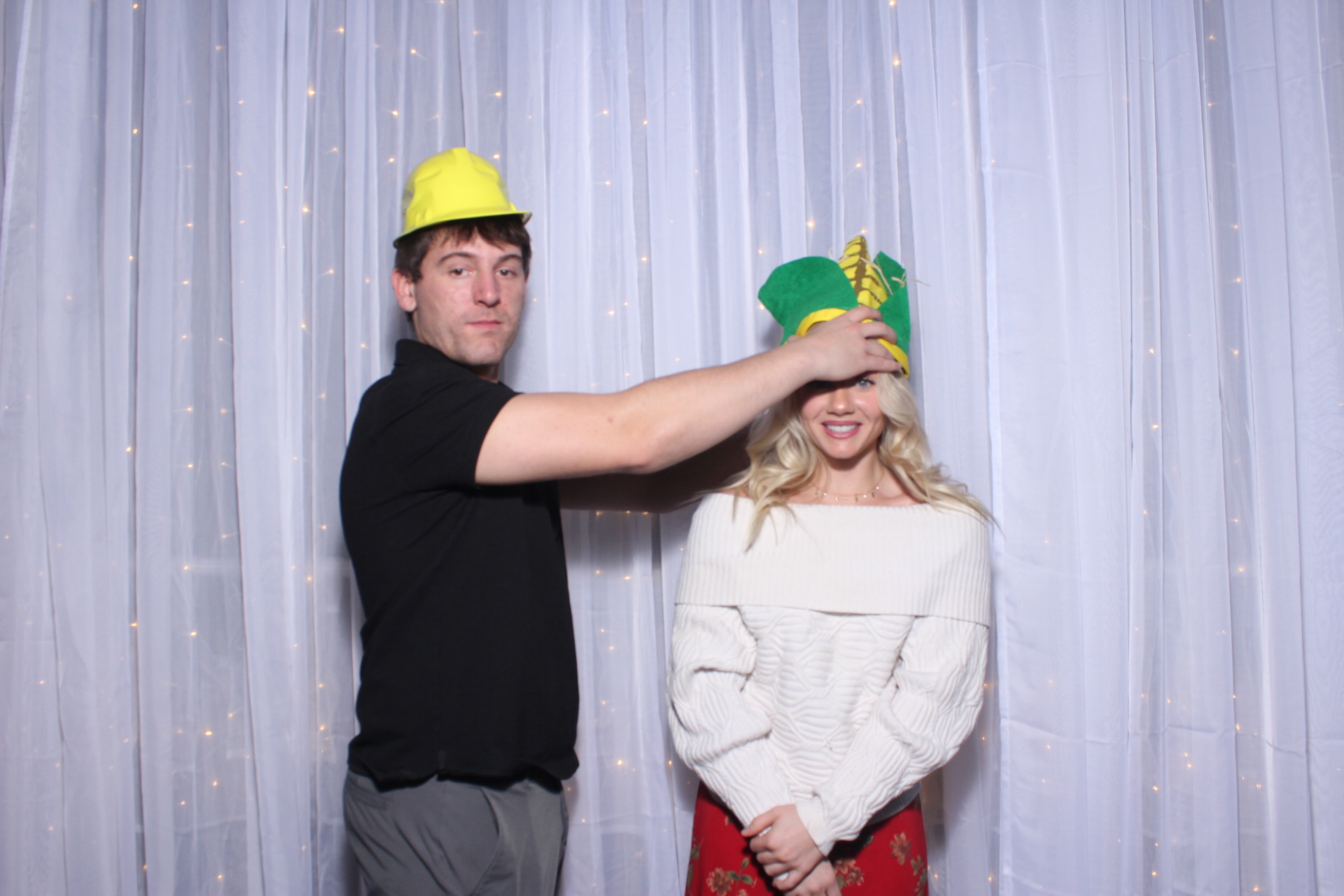 FEG Holiday Party | View more photos from the event at gallery.photoboothcincy.com/u/PhotoBoothCincy/FEG-Holiday-Party