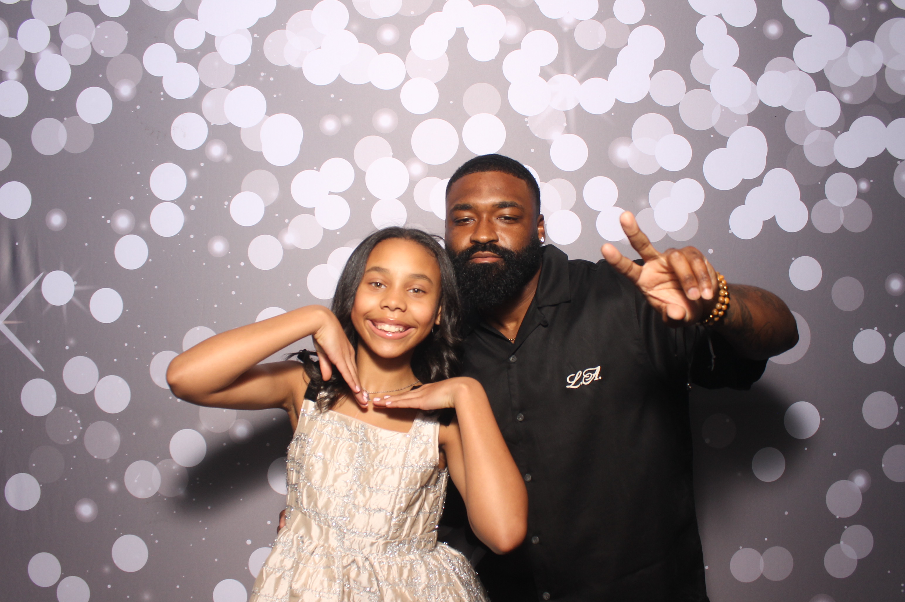 Father Daughter Cupcake Prom | View more photos from the event at gallery.photoboothcincy.com/u/PhotoBoothCincy/Father-Daughter-Cupcake-Prom-1
