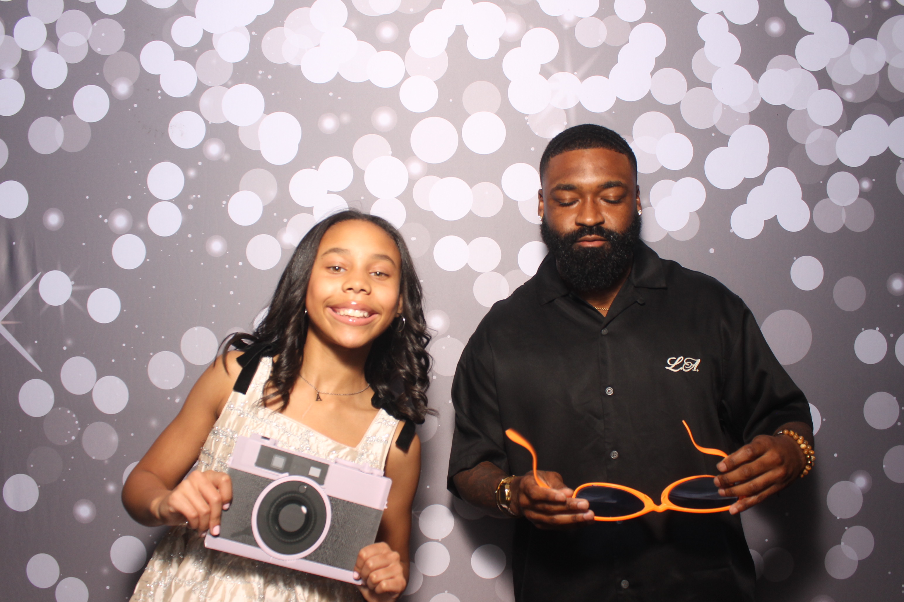 Father Daughter Cupcake Prom | View more photos from the event at gallery.photoboothcincy.com/u/PhotoBoothCincy/Father-Daughter-Cupcake-Prom-1