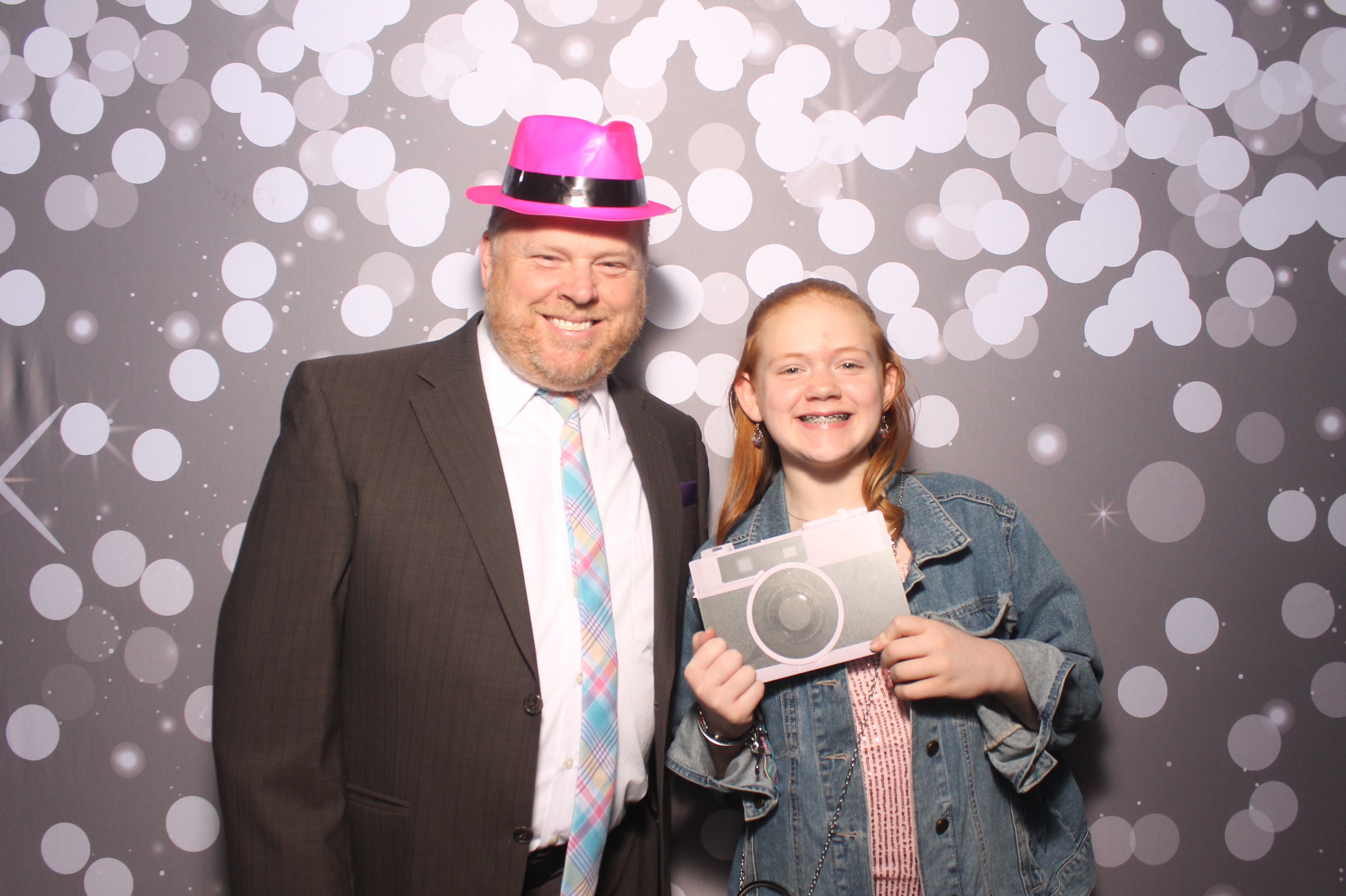 Father Daughter Cupcake Prom | View more photos from the event at gallery.photoboothcincy.com/u/PhotoBoothCincy/Father-Daughter-Cupcake-Prom-1