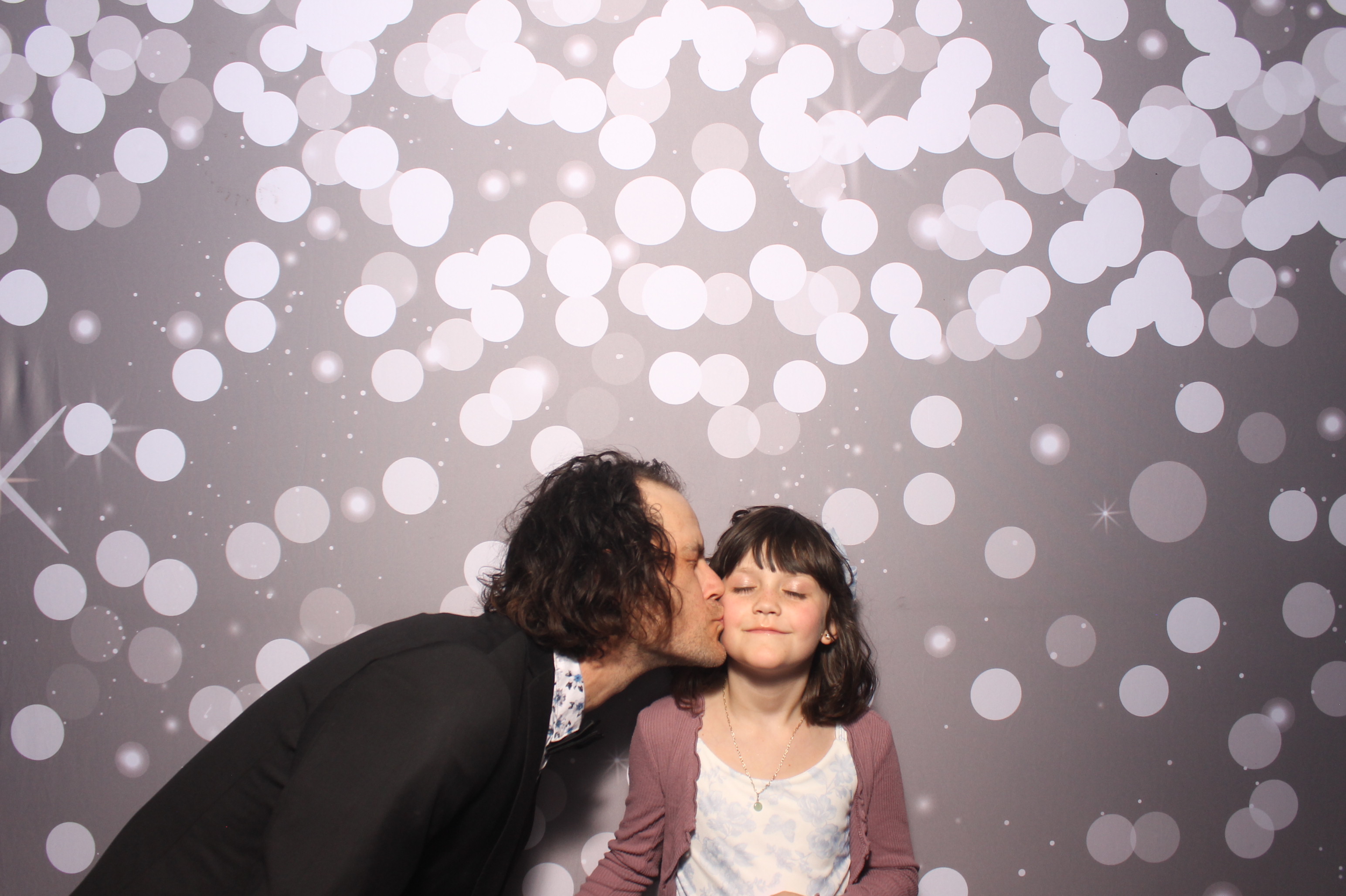 Father Daughter Cupcake Prom | View more photos from the event at gallery.photoboothcincy.com/u/PhotoBoothCincy/Father-Daughter-Cupcake-Prom-1
