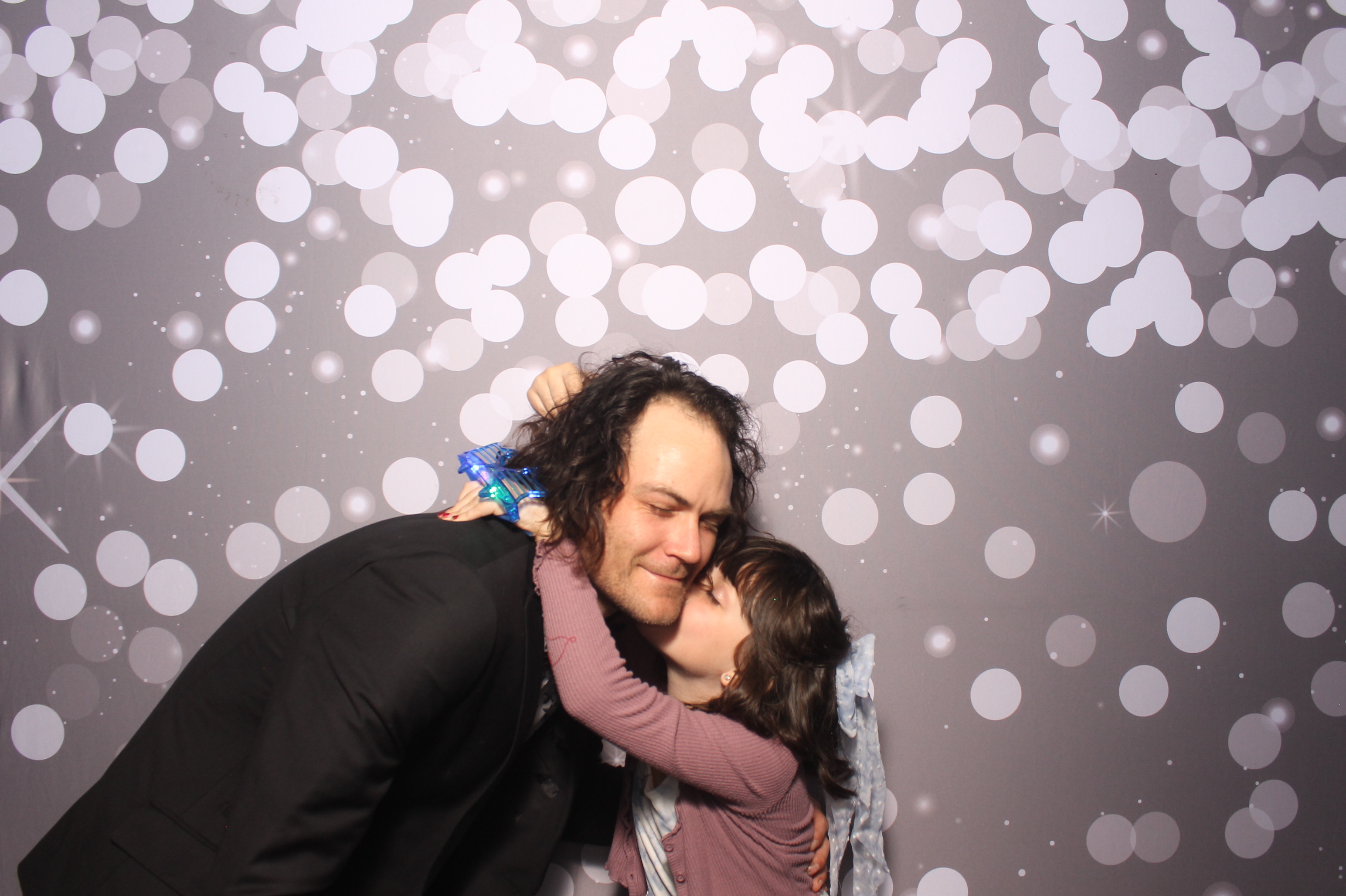 Father Daughter Cupcake Prom | View more photos from the event at gallery.photoboothcincy.com/u/PhotoBoothCincy/Father-Daughter-Cupcake-Prom-1