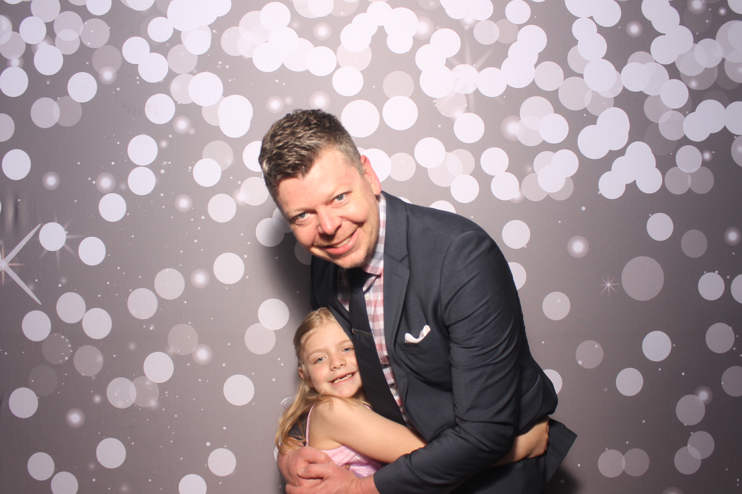Father Daughter Cupcake Prom | View more photos from the event at gallery.photoboothcincy.com/u/PhotoBoothCincy/Father-Daughter-Cupcake-Prom-1