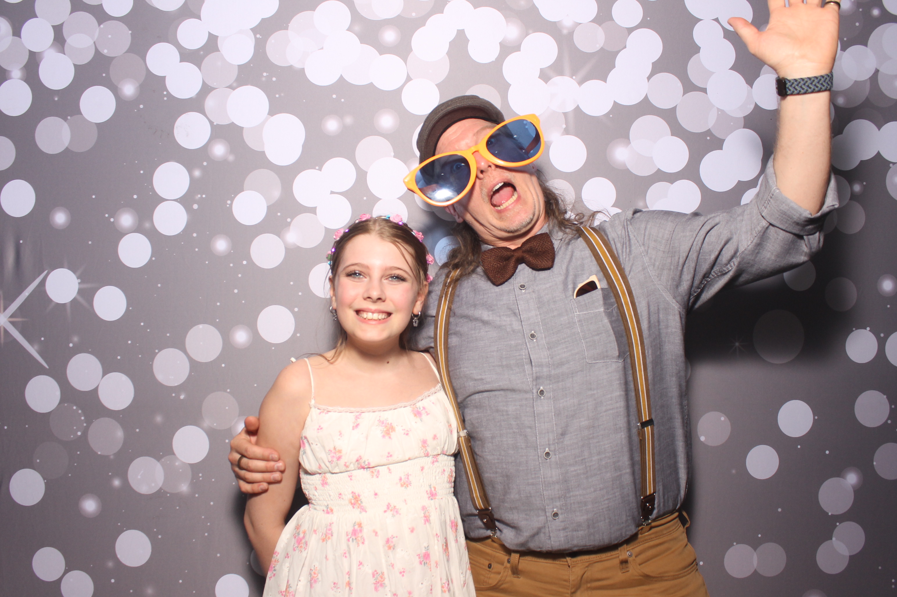 Father Daughter Cupcake Prom | View more photos from the event at gallery.photoboothcincy.com/u/PhotoBoothCincy/Father-Daughter-Cupcake-Prom-1