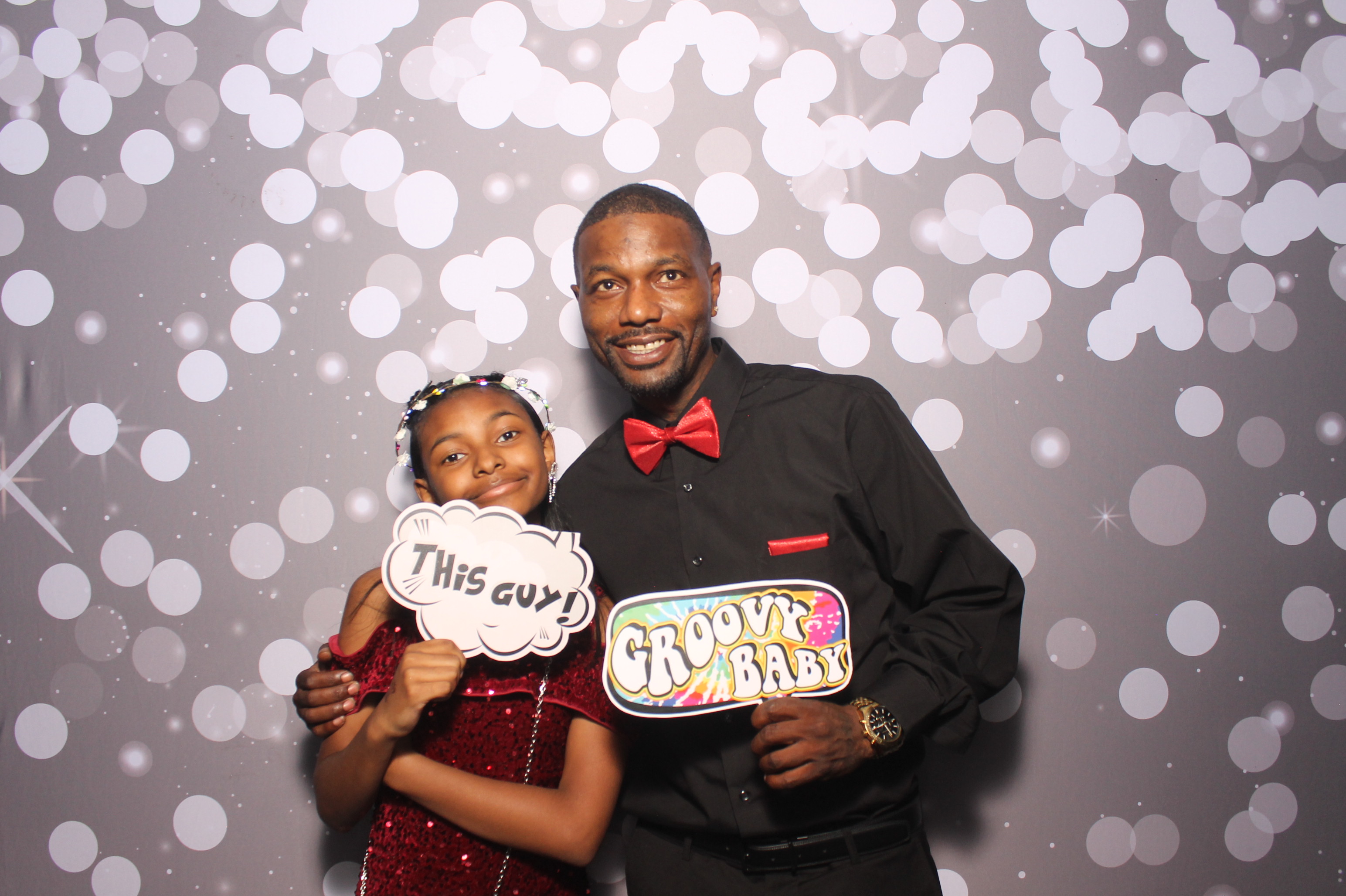Father Daughter Cupcake Prom | View more photos from the event at gallery.photoboothcincy.com/u/PhotoBoothCincy/Father-Daughter-Cupcake-Prom-1