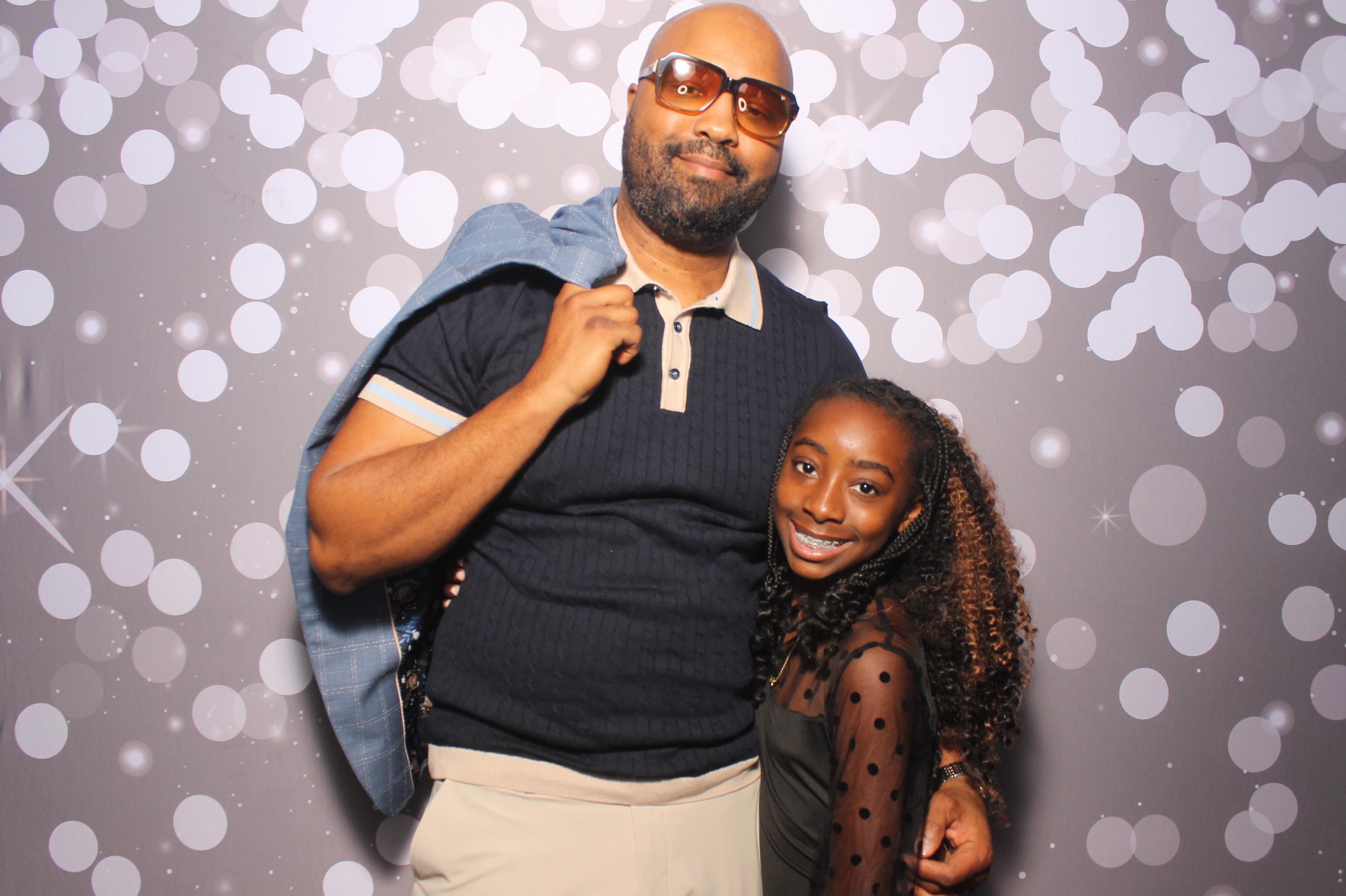 Father Daughter Cupcake Prom | View more photos from the event at gallery.photoboothcincy.com/u/PhotoBoothCincy/Father-Daughter-Cupcake-Prom-1