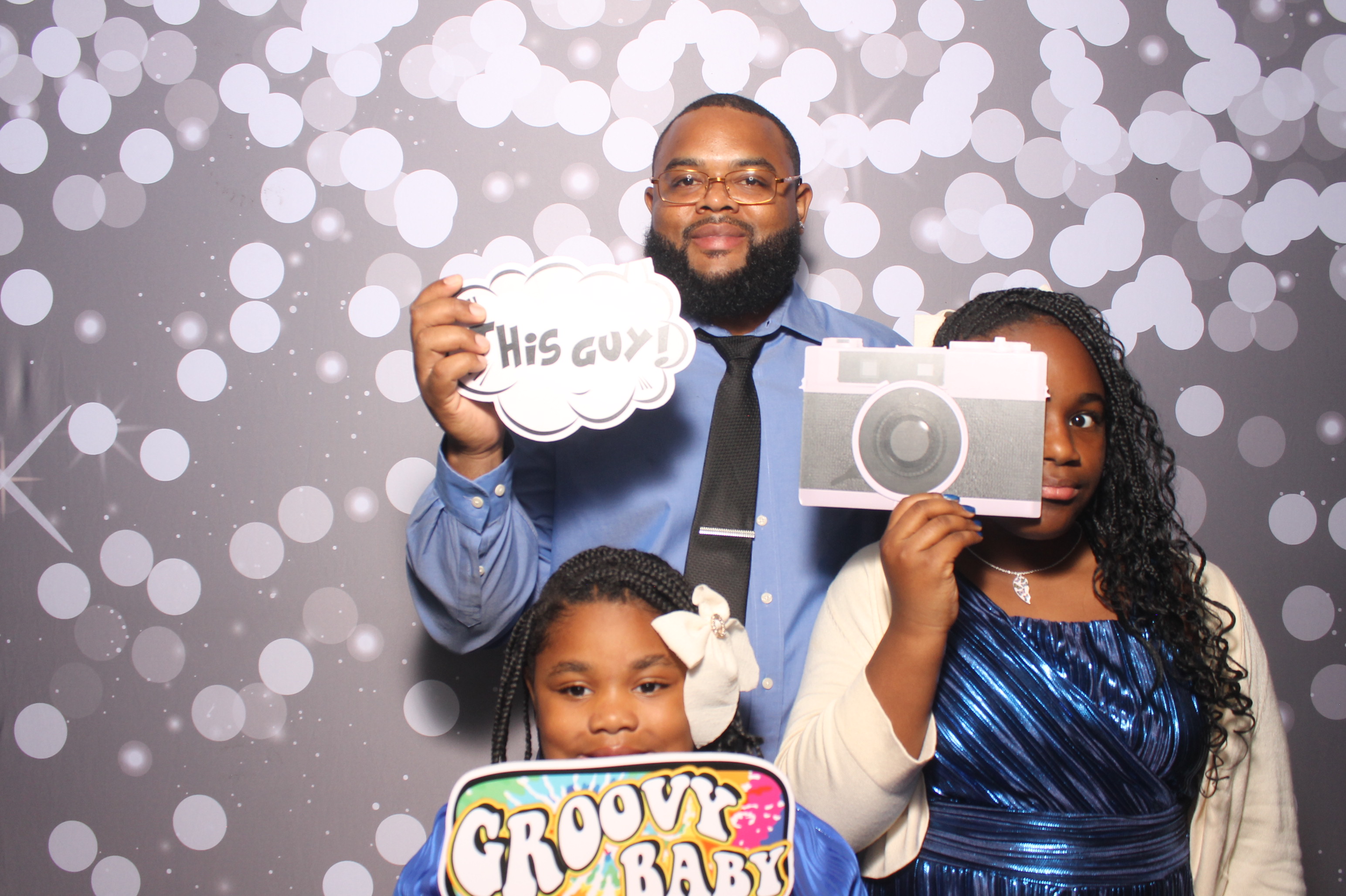 Father Daughter Cupcake Prom | View more photos from the event at gallery.photoboothcincy.com/u/PhotoBoothCincy/Father-Daughter-Cupcake-Prom-1