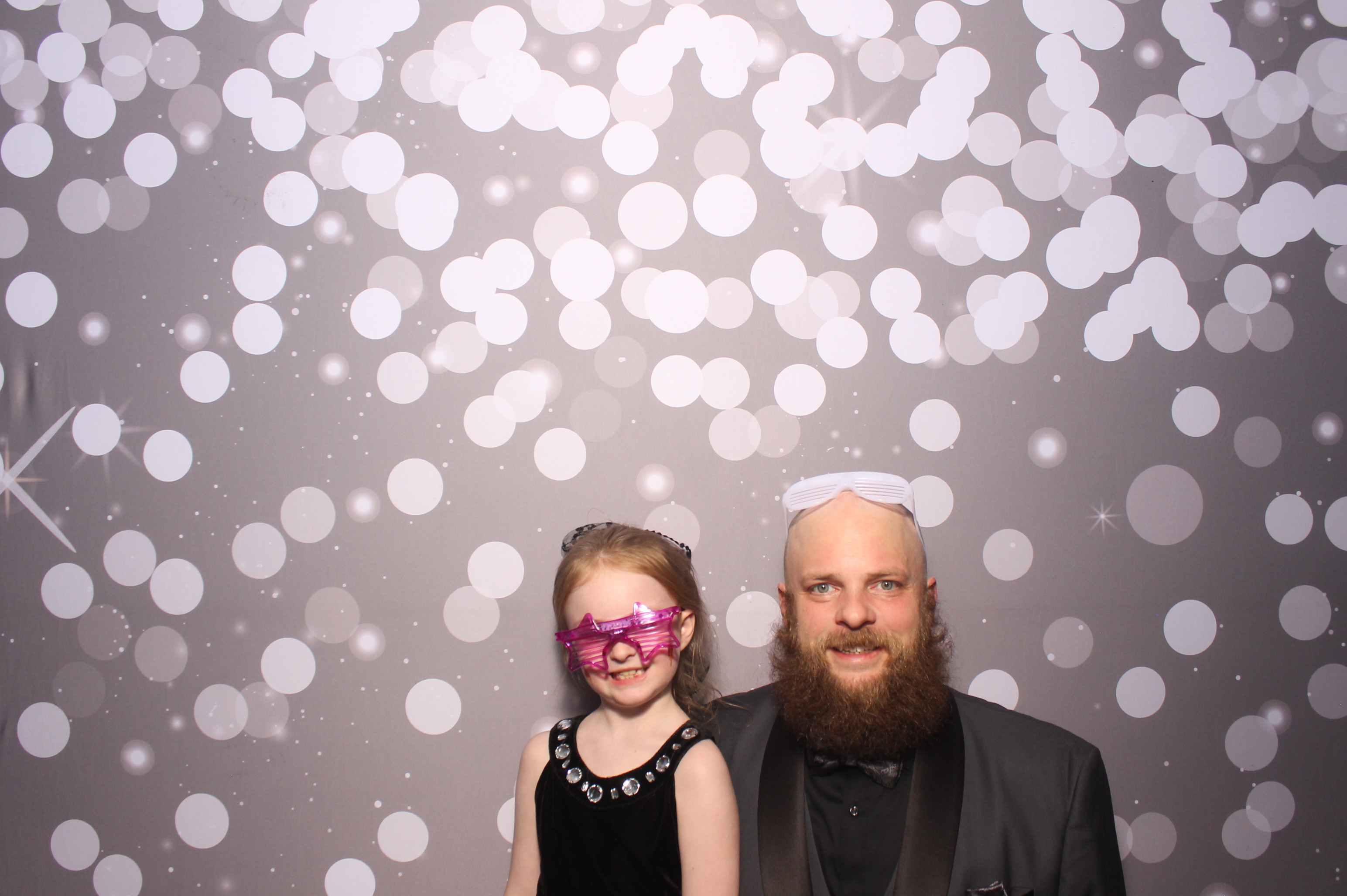 Father Daughter Cupcake Prom | View more photos from the event at gallery.photoboothcincy.com/u/PhotoBoothCincy/Father-Daughter-Cupcake-Prom-1