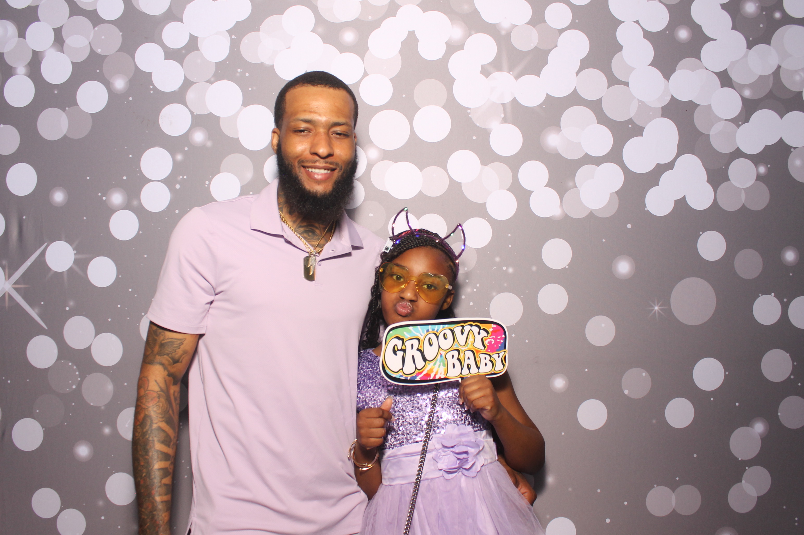 Father Daughter Cupcake Prom | View more photos from the event at gallery.photoboothcincy.com/u/PhotoBoothCincy/Father-Daughter-Cupcake-Prom-1