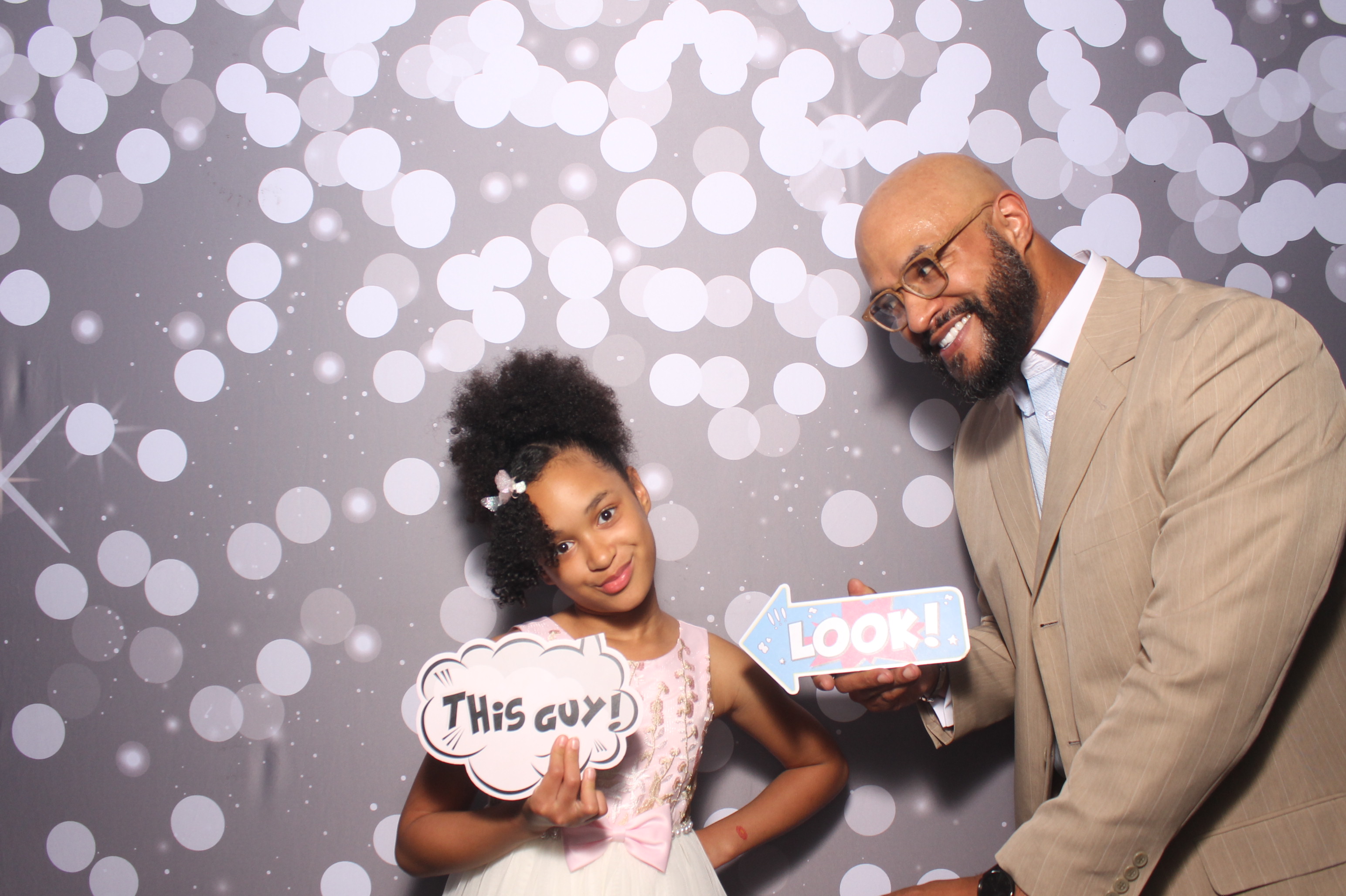 Father Daughter Cupcake Prom | View more photos from the event at gallery.photoboothcincy.com/u/PhotoBoothCincy/Father-Daughter-Cupcake-Prom-1