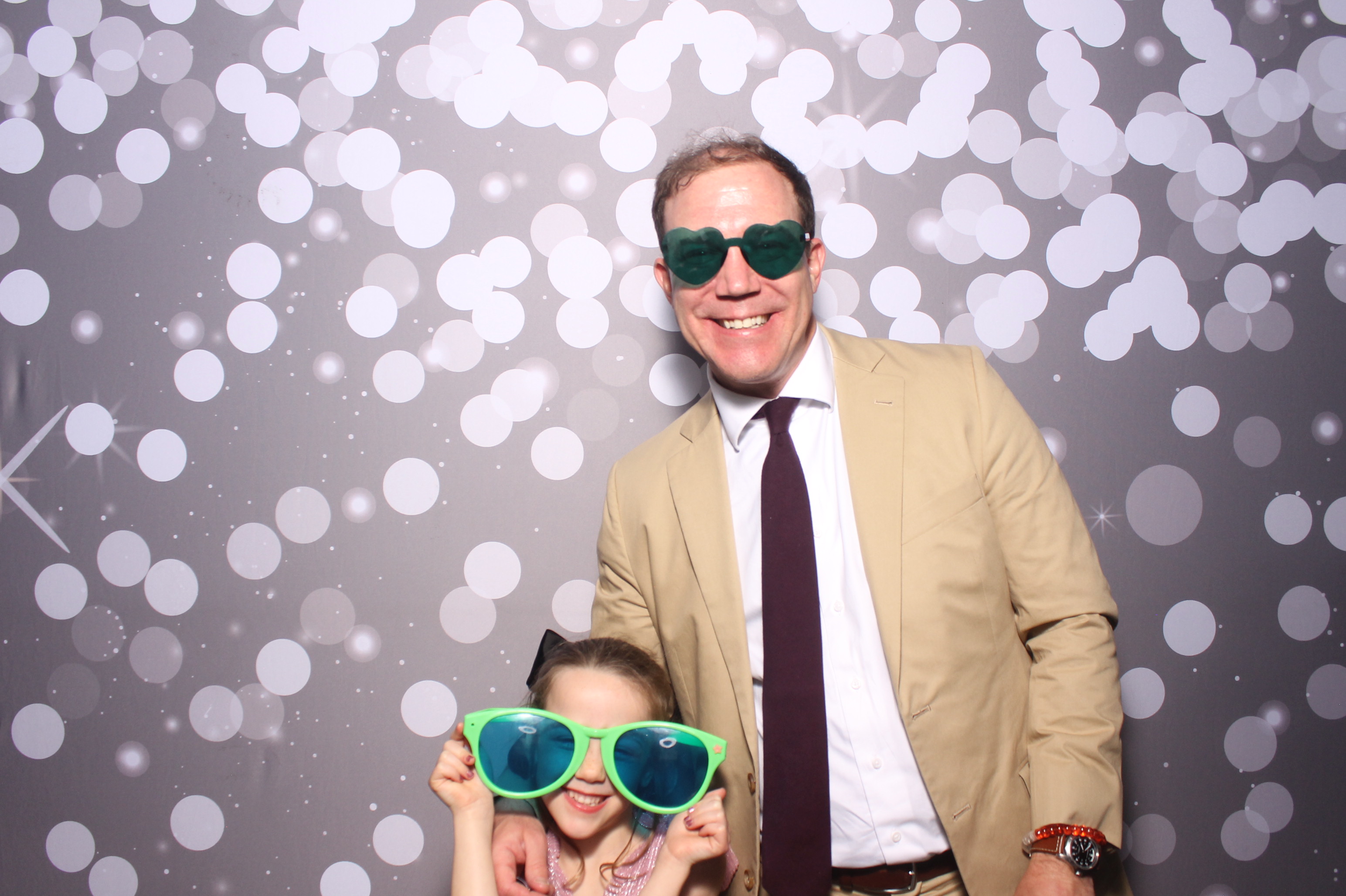Father Daughter Cupcake Prom | View more photos from the event at gallery.photoboothcincy.com/u/PhotoBoothCincy/Father-Daughter-Cupcake-Prom-1