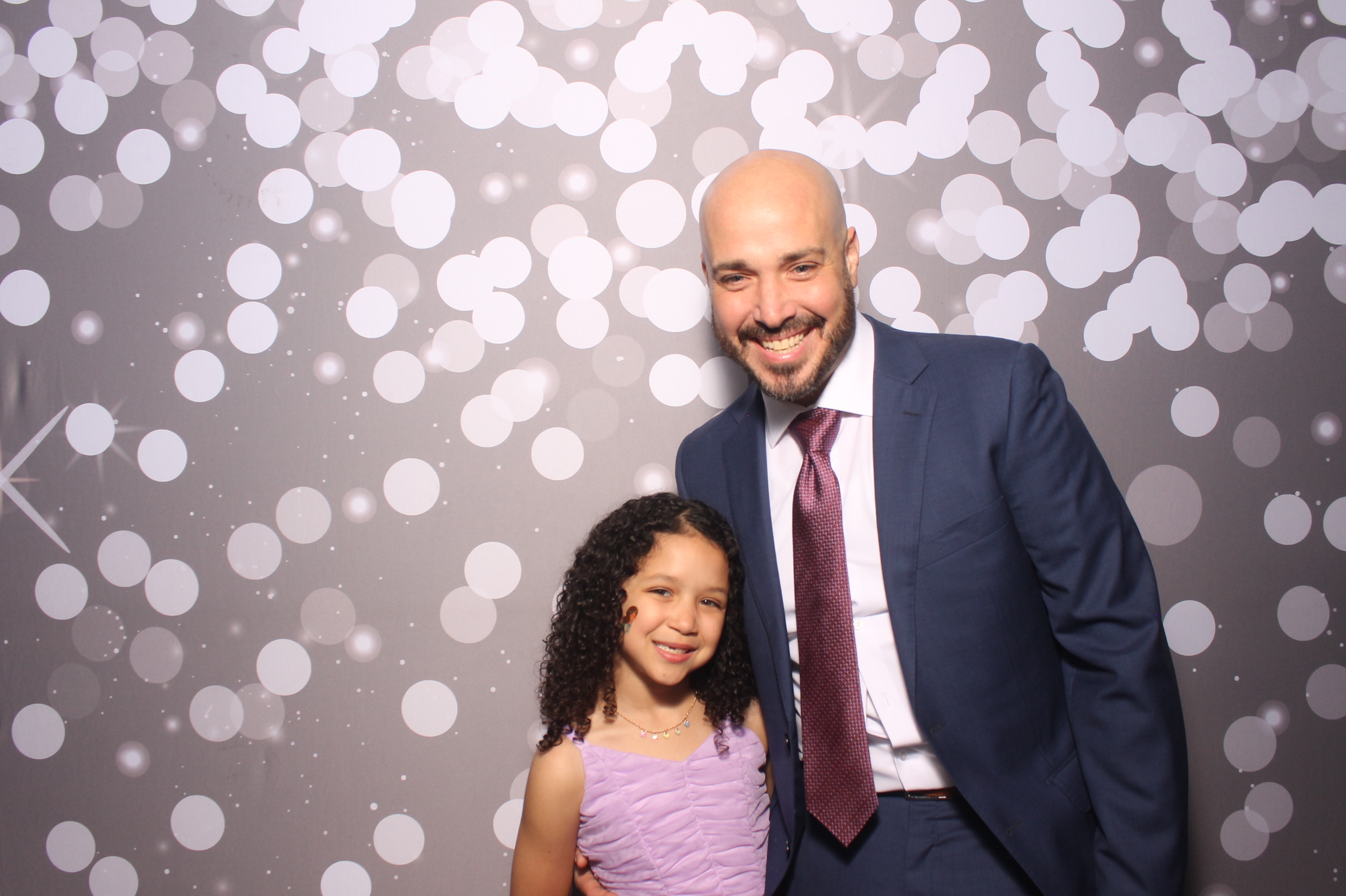 Father Daughter Cupcake Prom | View more photos from the event at gallery.photoboothcincy.com/u/PhotoBoothCincy/Father-Daughter-Cupcake-Prom-1