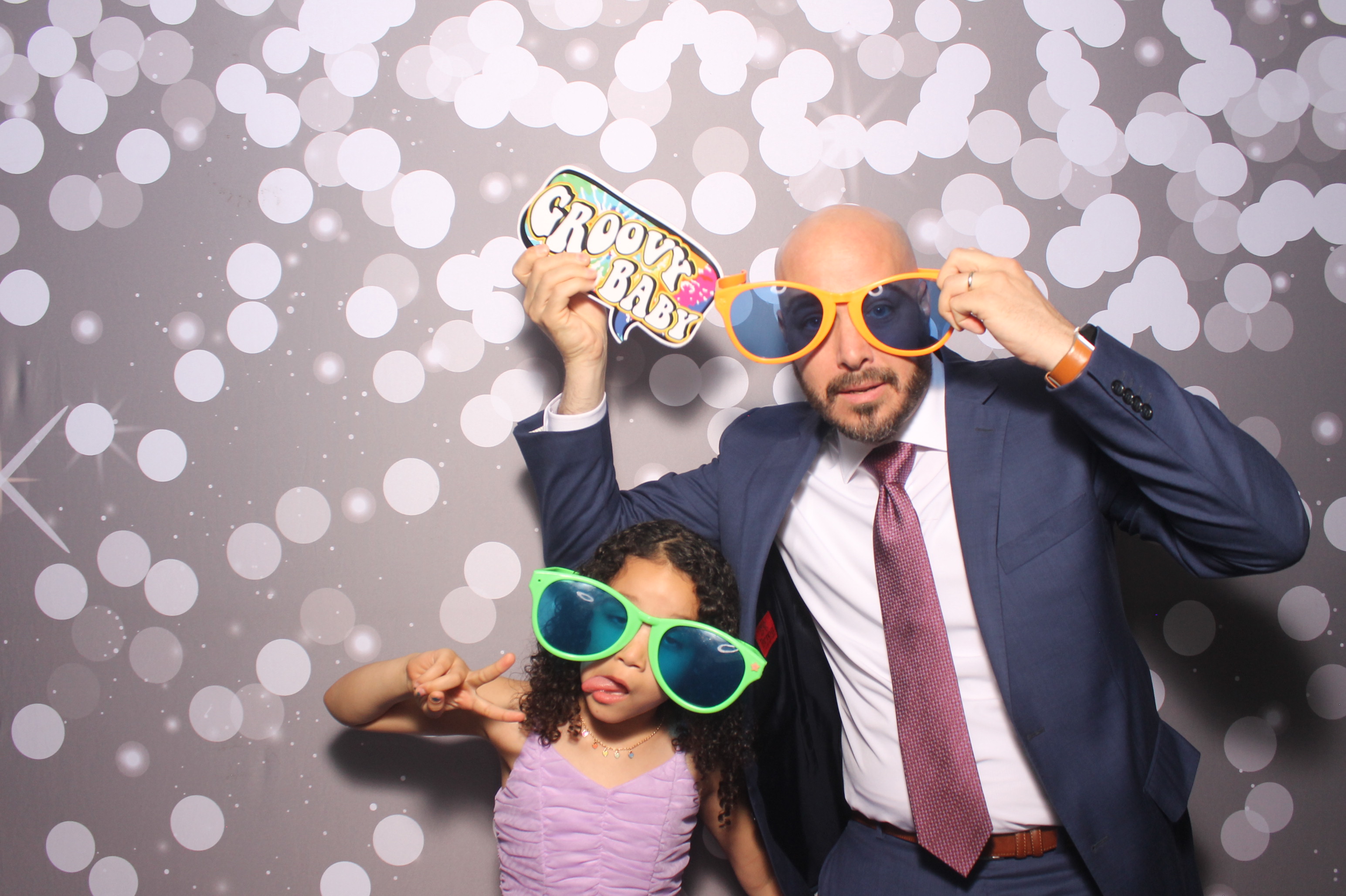 Father Daughter Cupcake Prom | View more photos from the event at gallery.photoboothcincy.com/u/PhotoBoothCincy/Father-Daughter-Cupcake-Prom-1